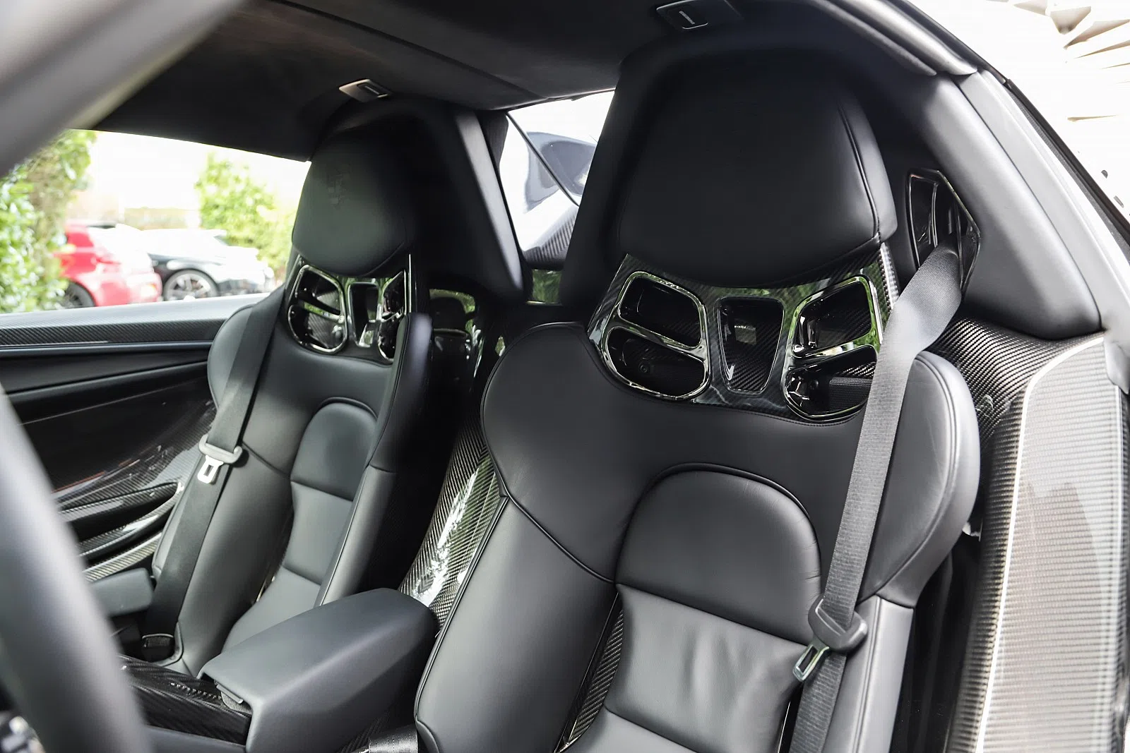 2018 Porsche 918 Spyder Weissach Package interior, seats, Leather Black