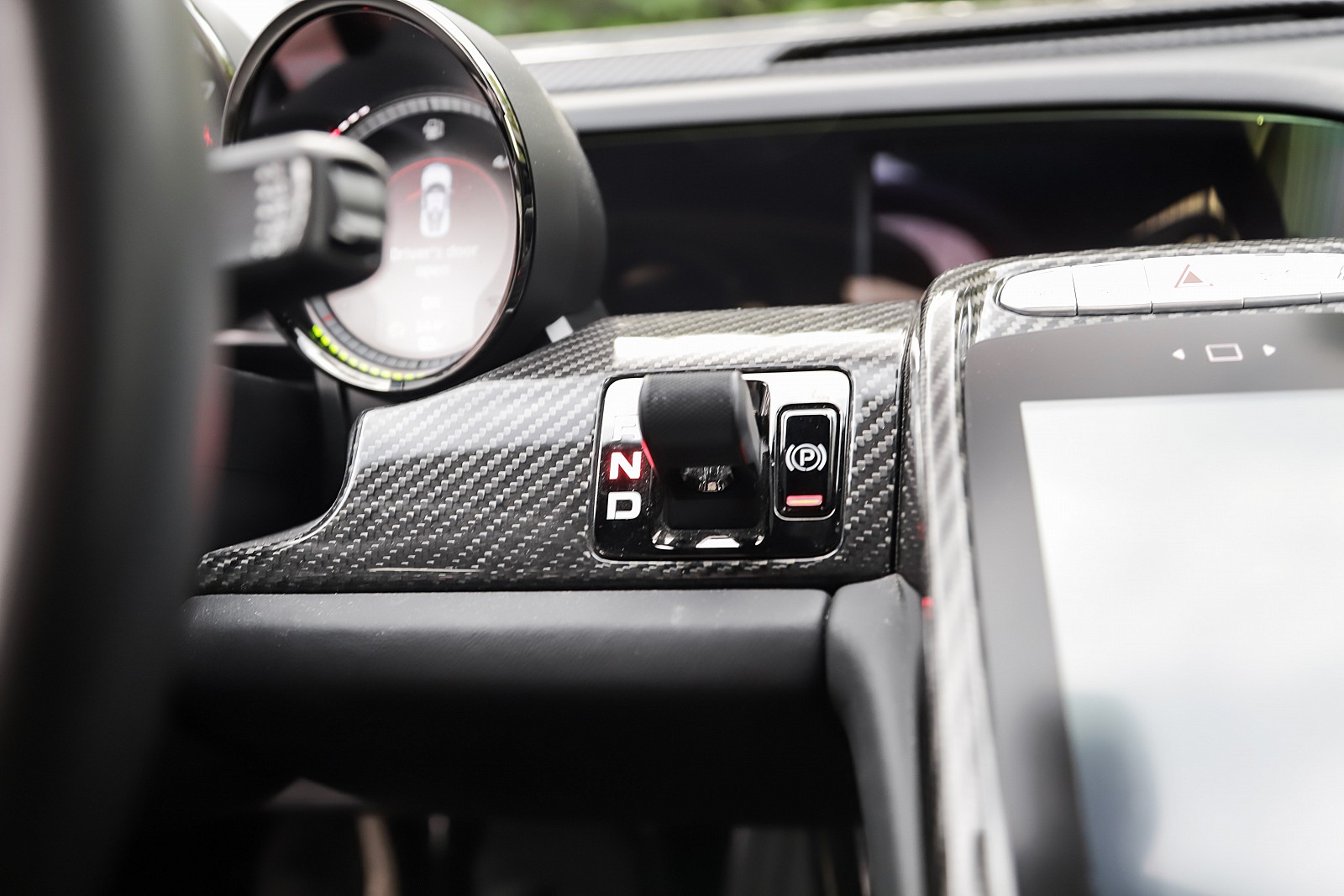 2018 Porsche 918 Spyder Weissach Package, 18/20