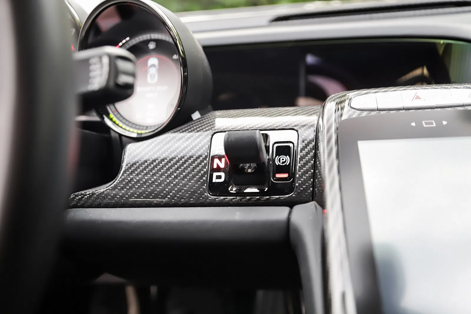 2018 Porsche 918 Spyder Weissach Package interior, Leather Black