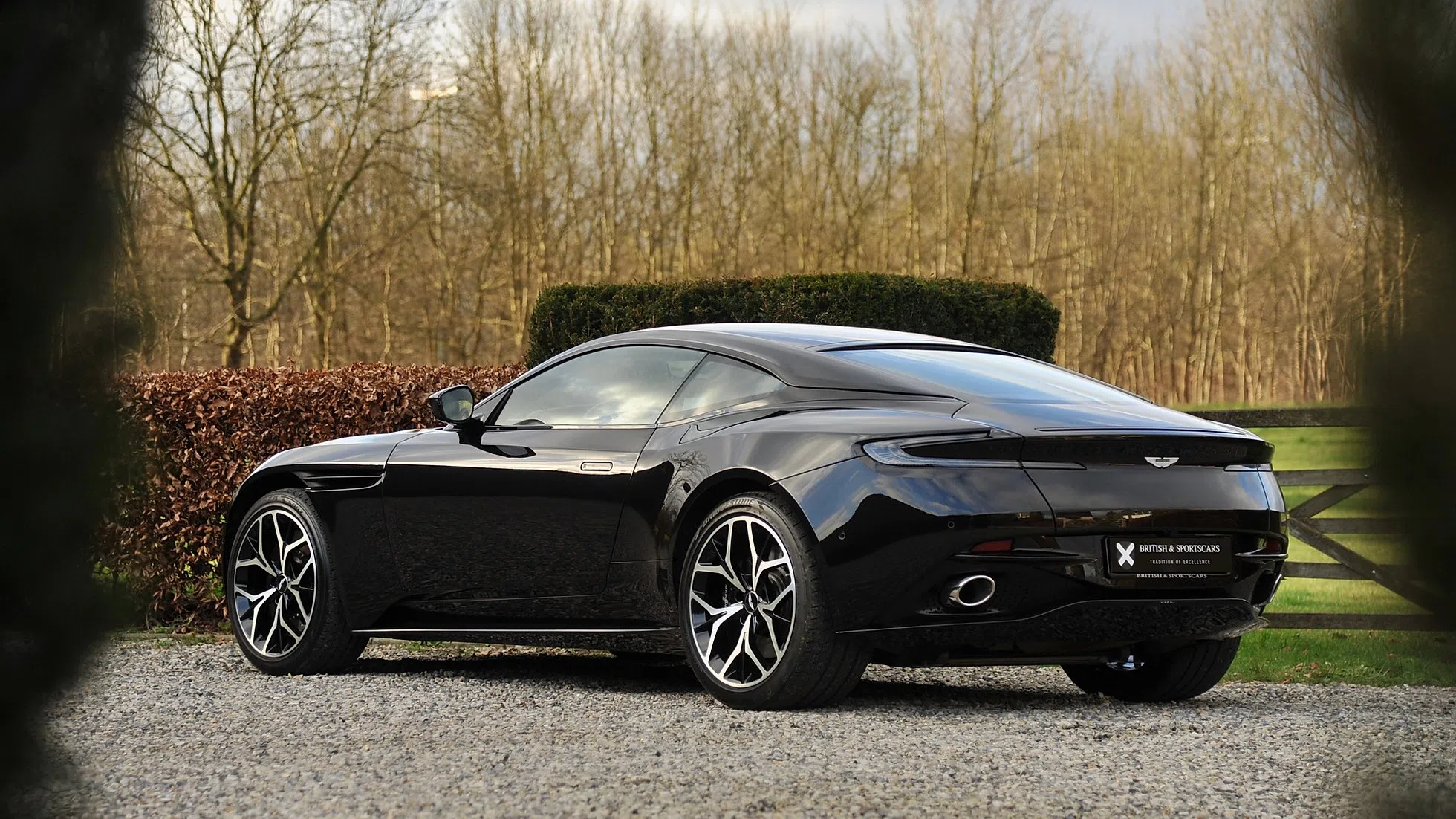 2018 Aston Martin DB11 for sale, exterior, Onyx Black
