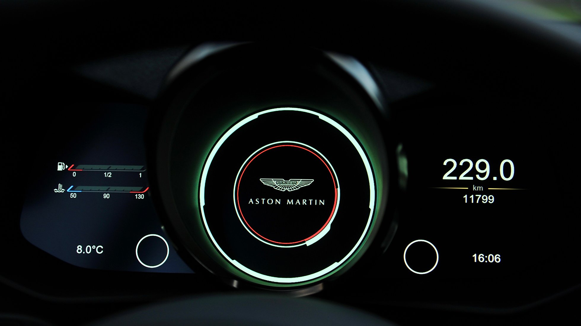 2019 Aston Martin Vantage, 3/15