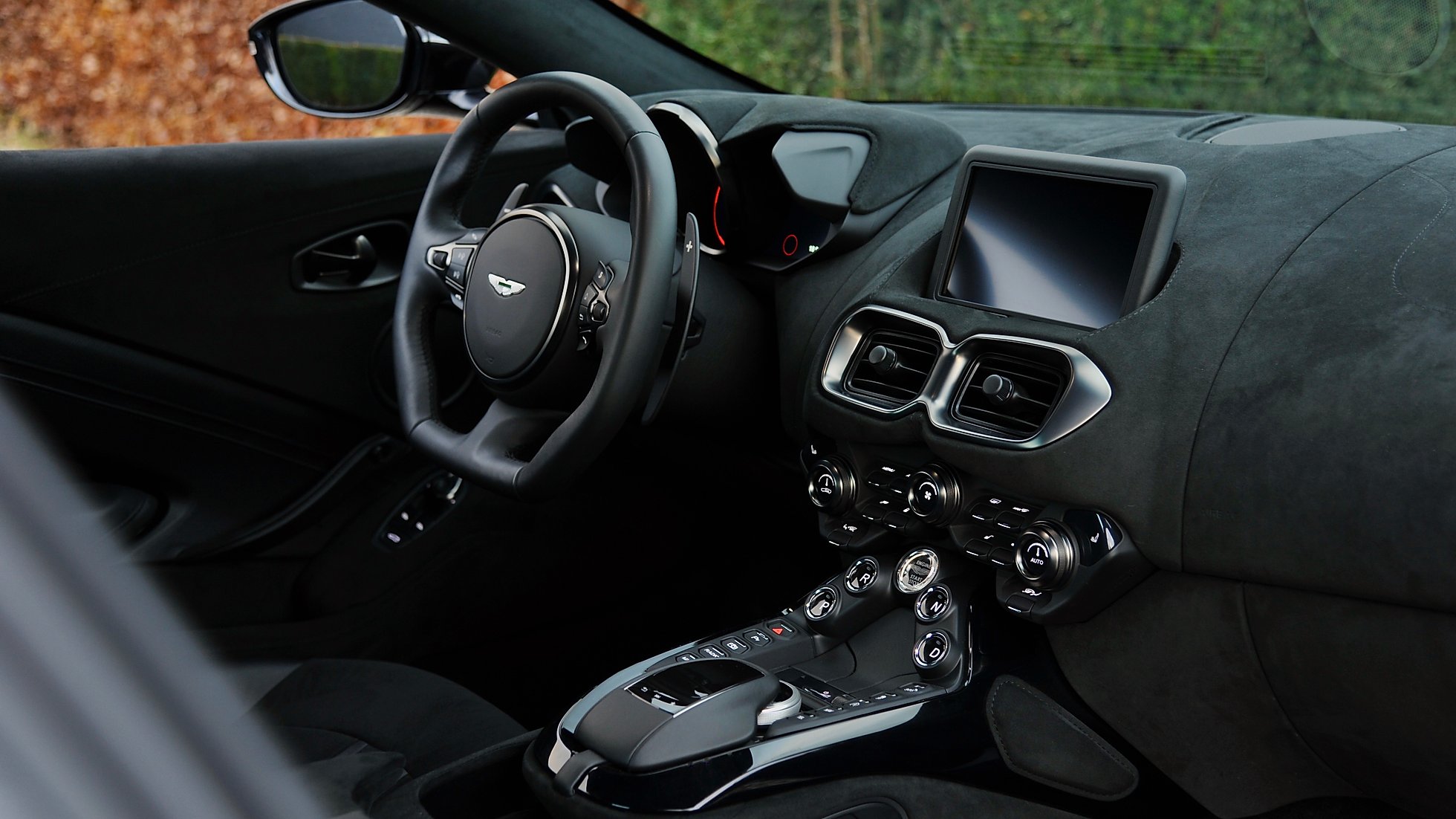 2019 Aston Martin Vantage, 4/15