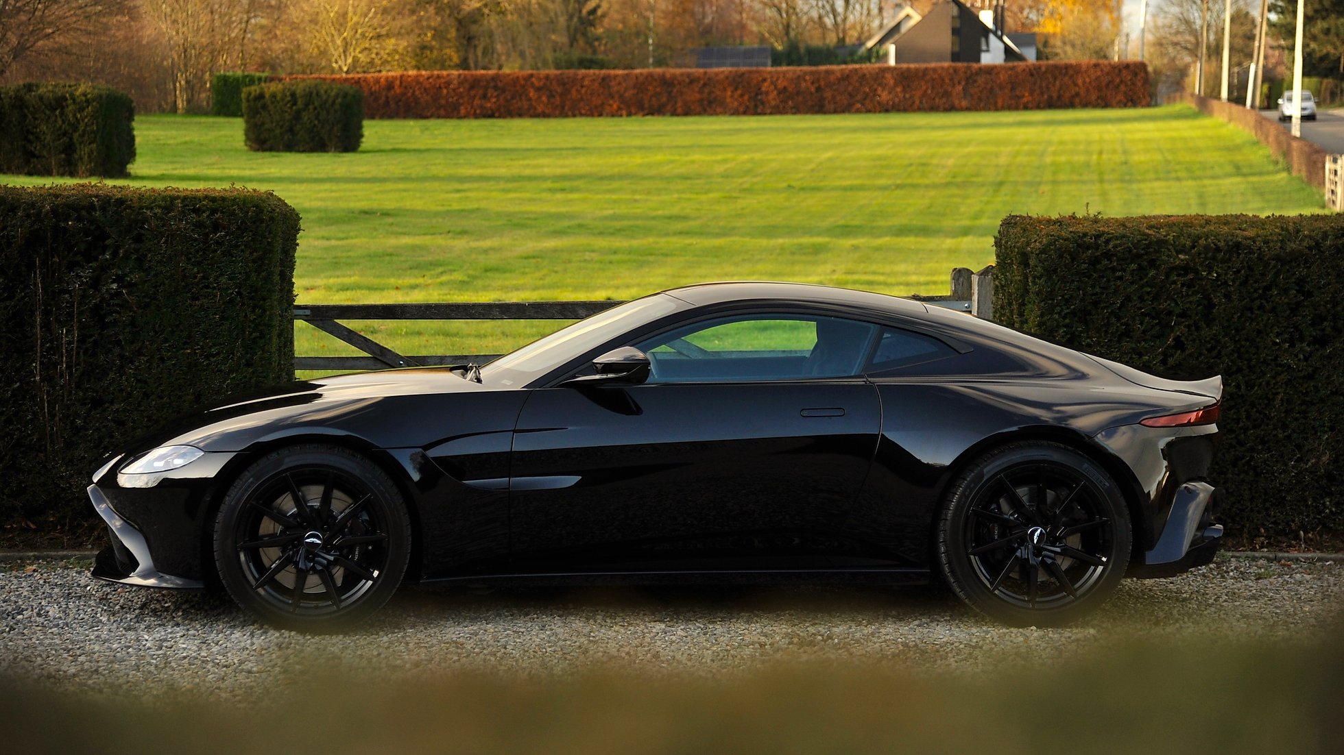 2019 Aston Martin Vantage, 6/15
