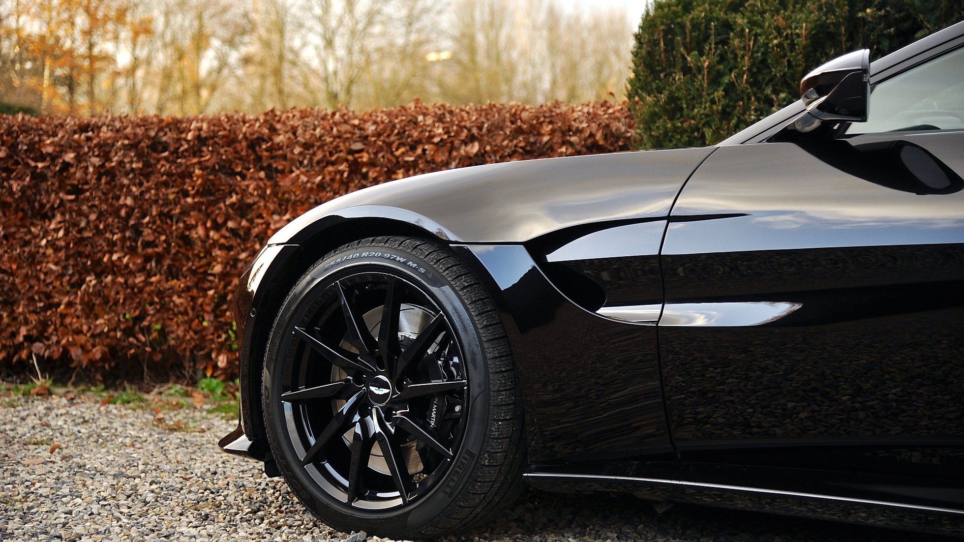 2019 Aston Martin Vantage, 8/15