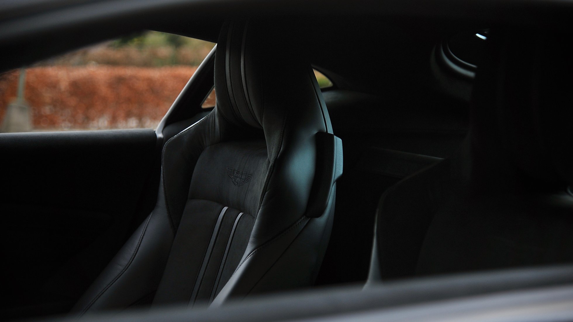 2019 Aston Martin Vantage, 14/15