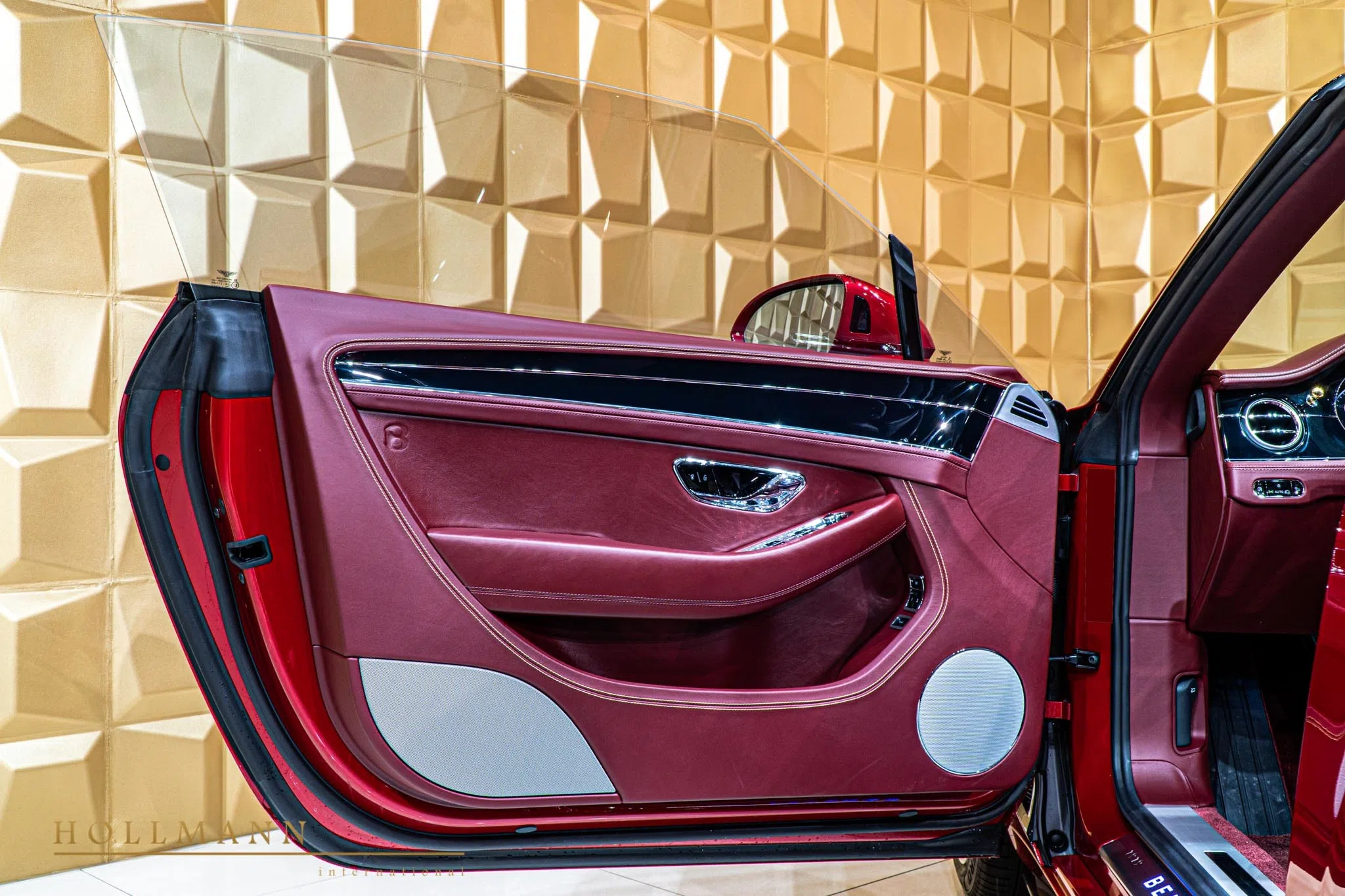 2020 Bentley Continental GTC No. 1 EDITION interior, door panel, Cricket Ball
