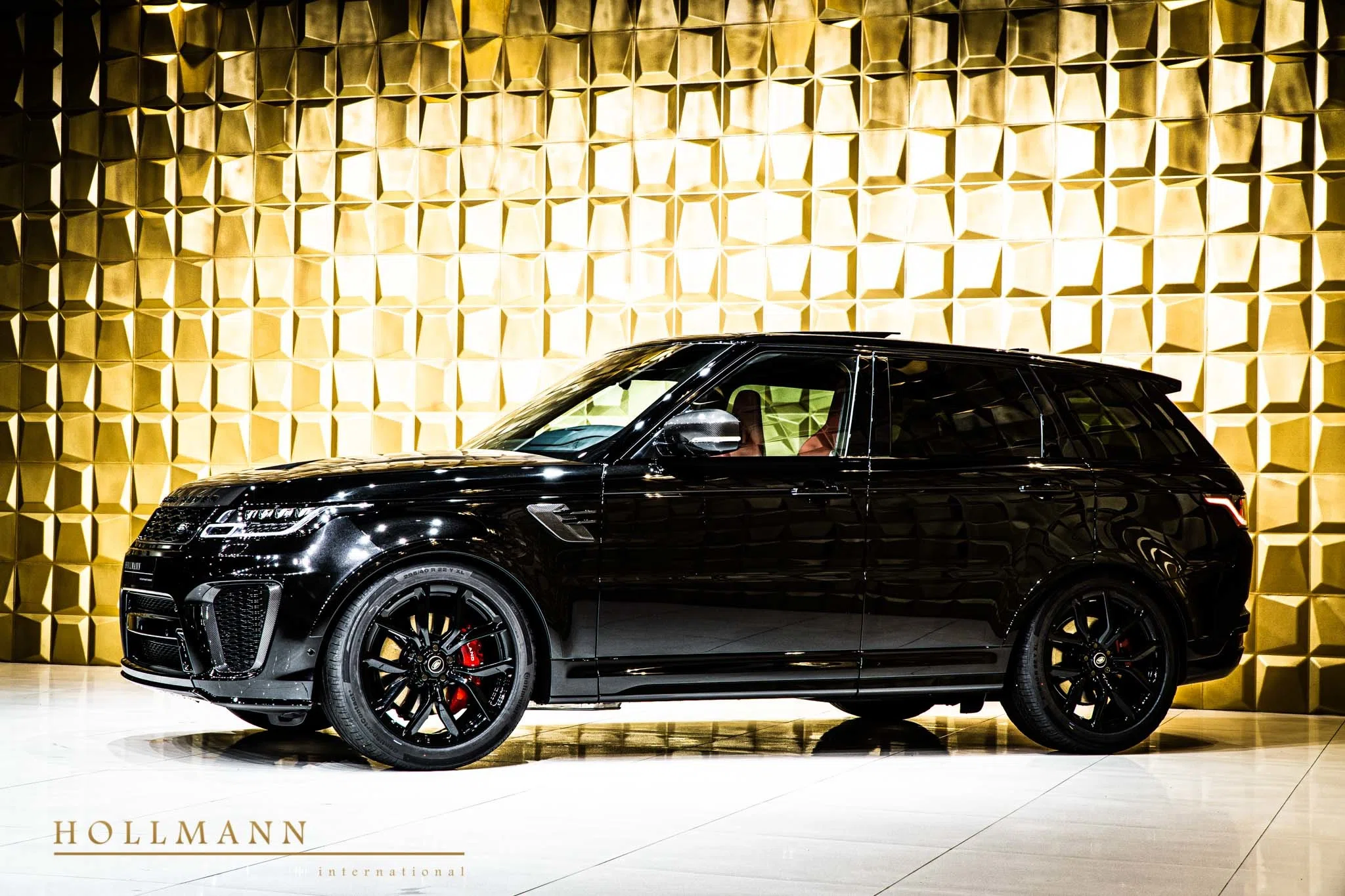 2020 Land Rover Range Rover Sport 5.0 V8 SVR for sale, exterior, Santorini Black
