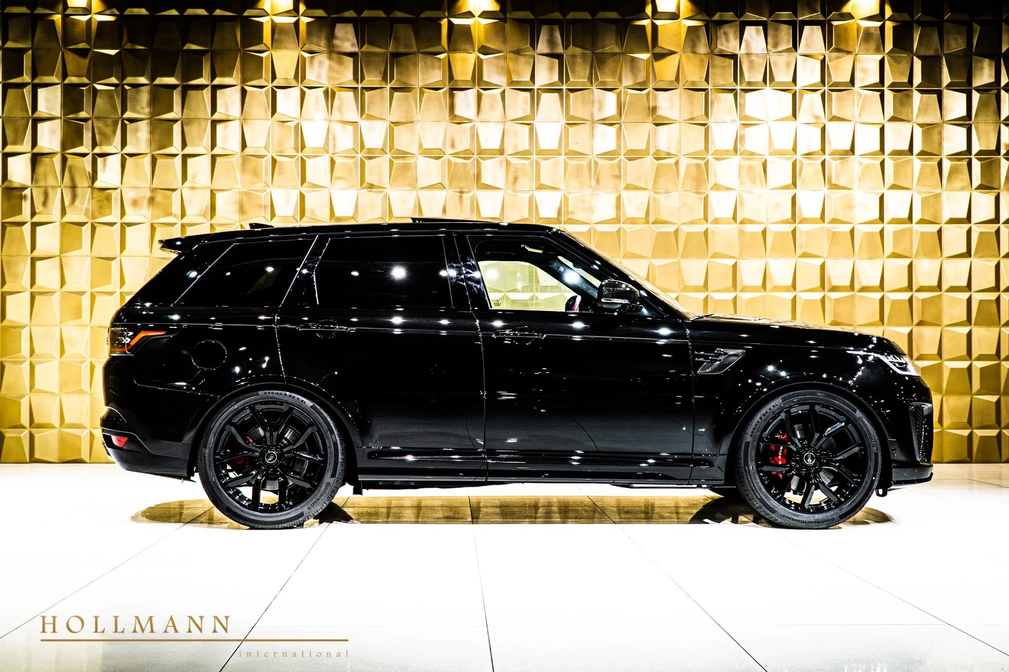 2020 Land Rover Range Rover Sport 5.0 V8 SVR for sale, exterior, Santorini Black