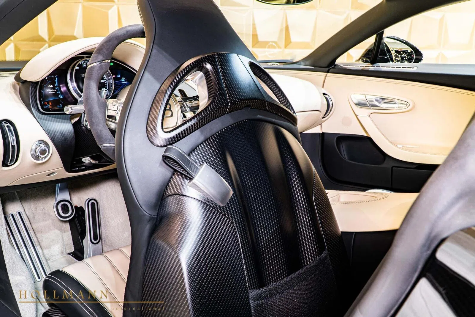 2019 Bugatti Chiron SPORT interior, seats, Beige - Ivoire