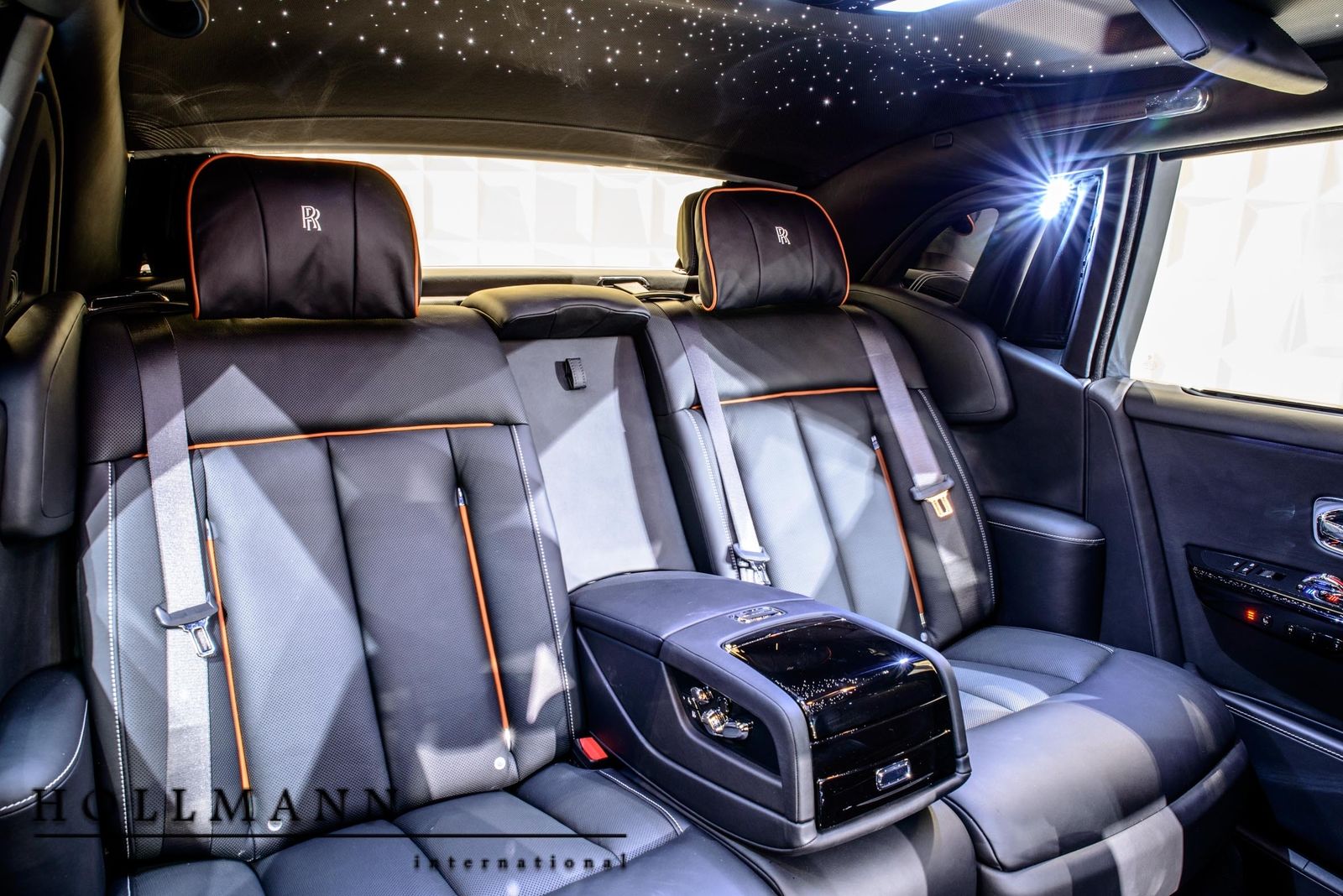 2018 Rolls-Royce Phantom VIII SWB FIRST, 18/20