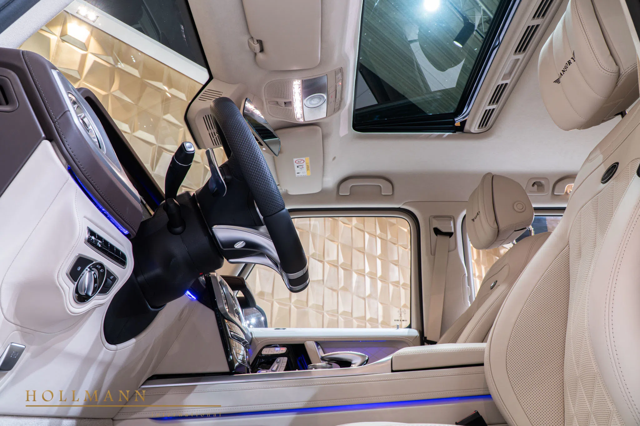 2020 Mansory G-Class interior, door panel
