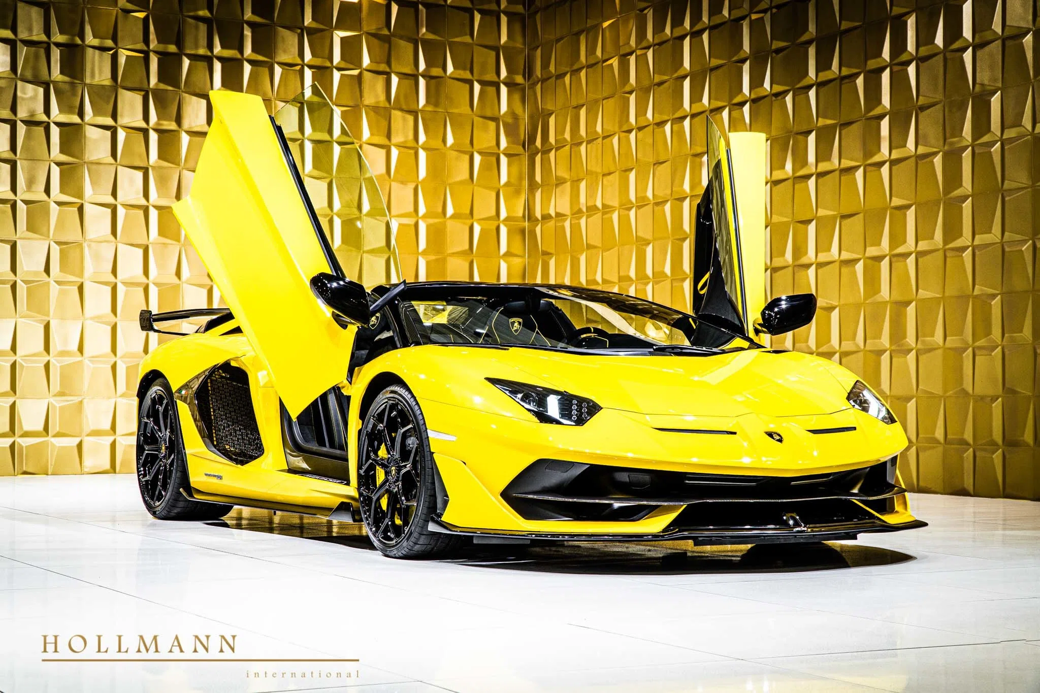 2020 Lamborghini Aventador SVJ Roadster
