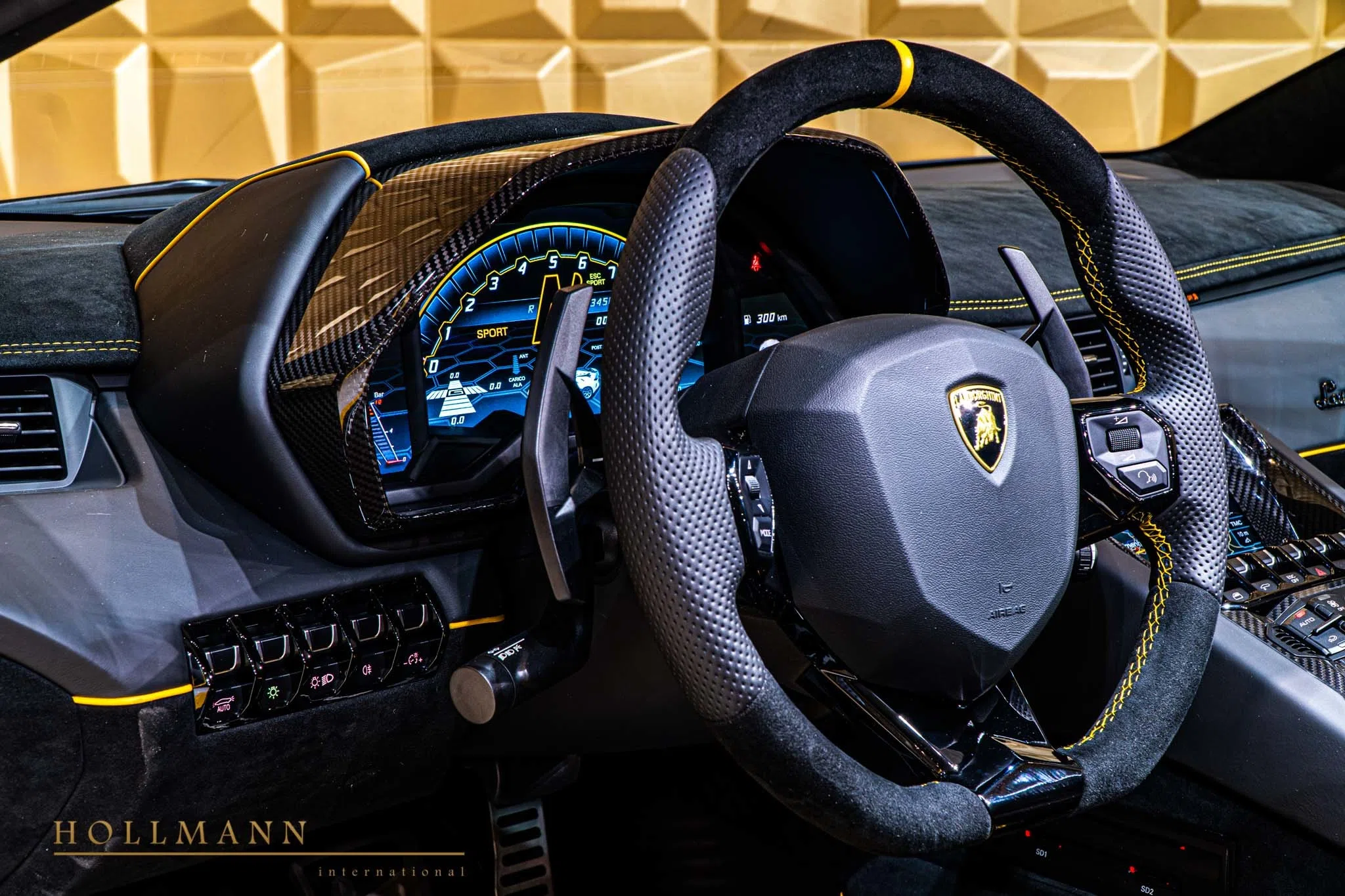 2020 Lamborghini Aventador SVJ Roadster interior, Nero Cosmus