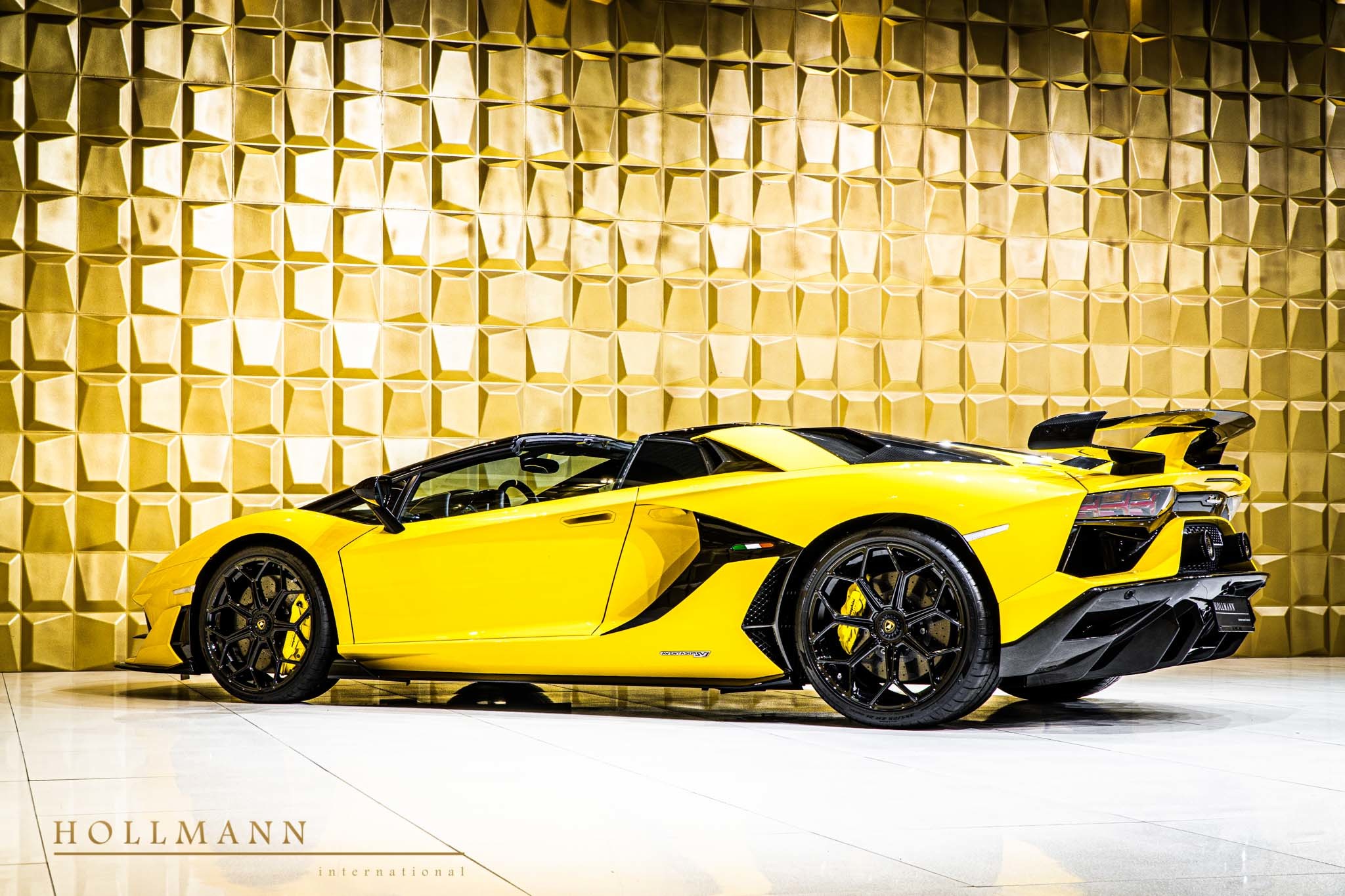 2020 Lamborghini Aventador SVJ Roadster, 9/22