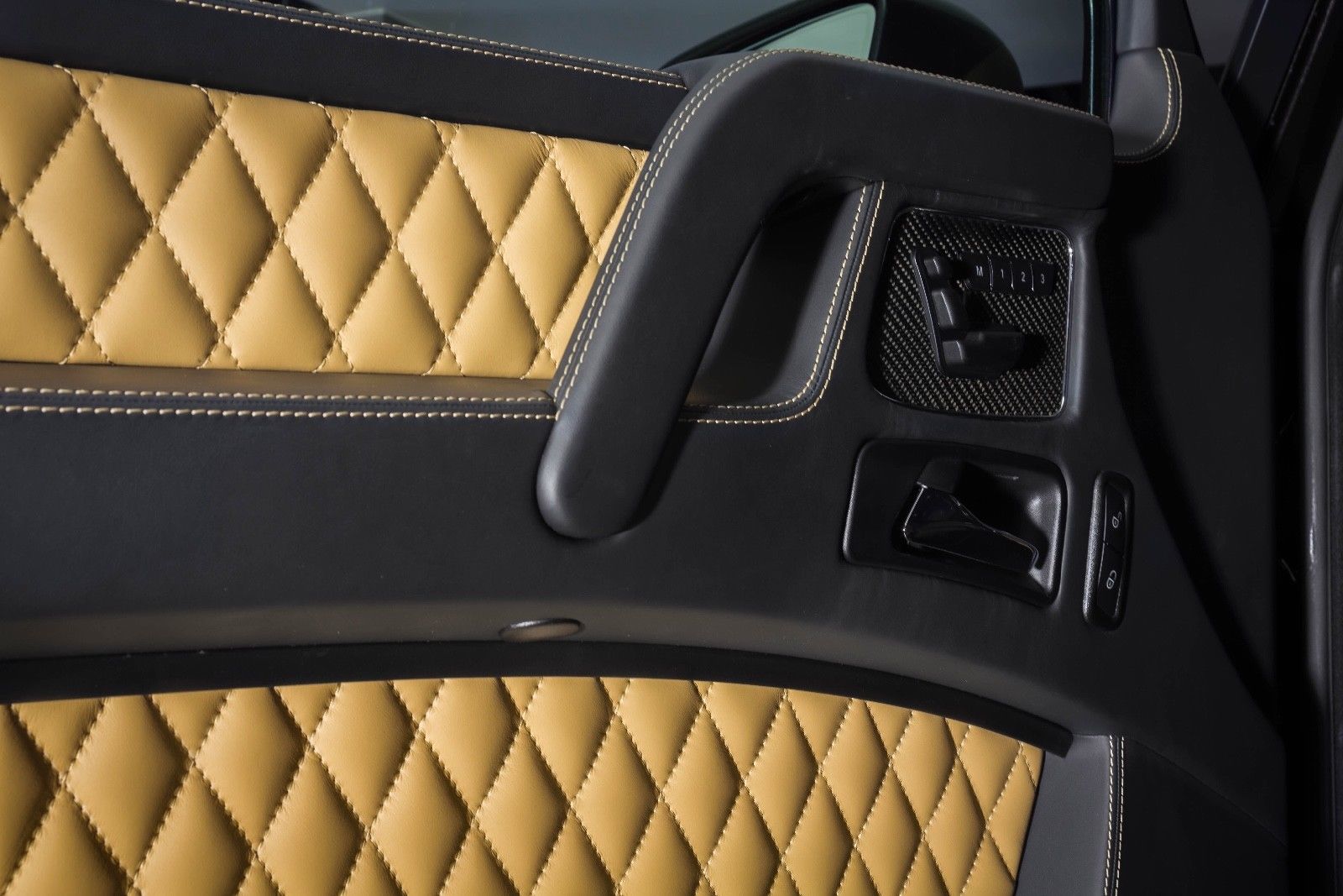 2018 Mercedes-Maybach G 650 Landaulet, 11/15