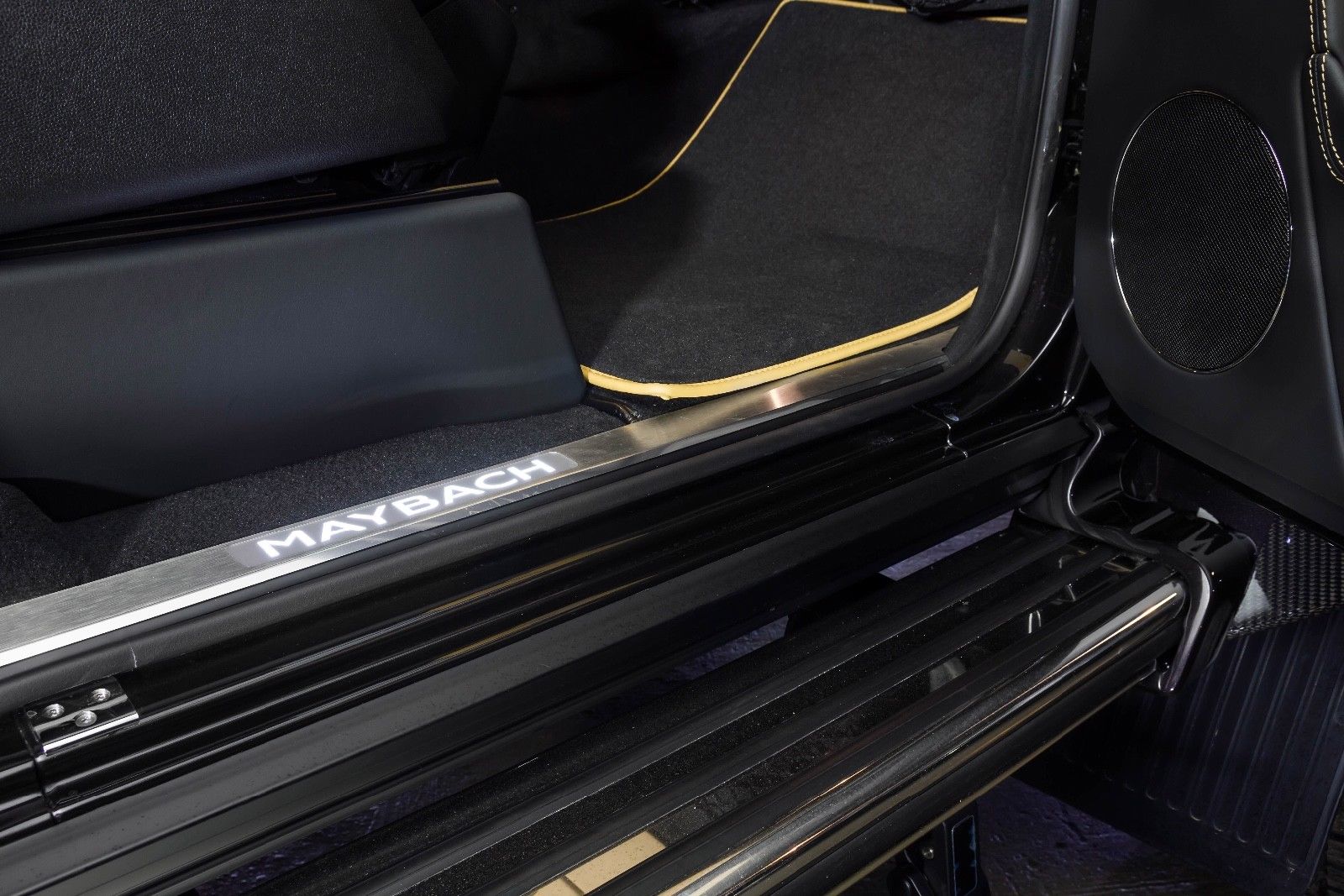 2018 Mercedes-Maybach G 650 Landaulet, 13/15