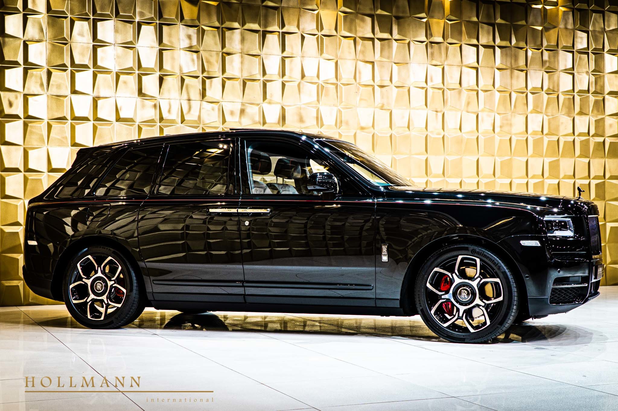 2020 Rolls-Royce Cullinan Black Badge, 7/20