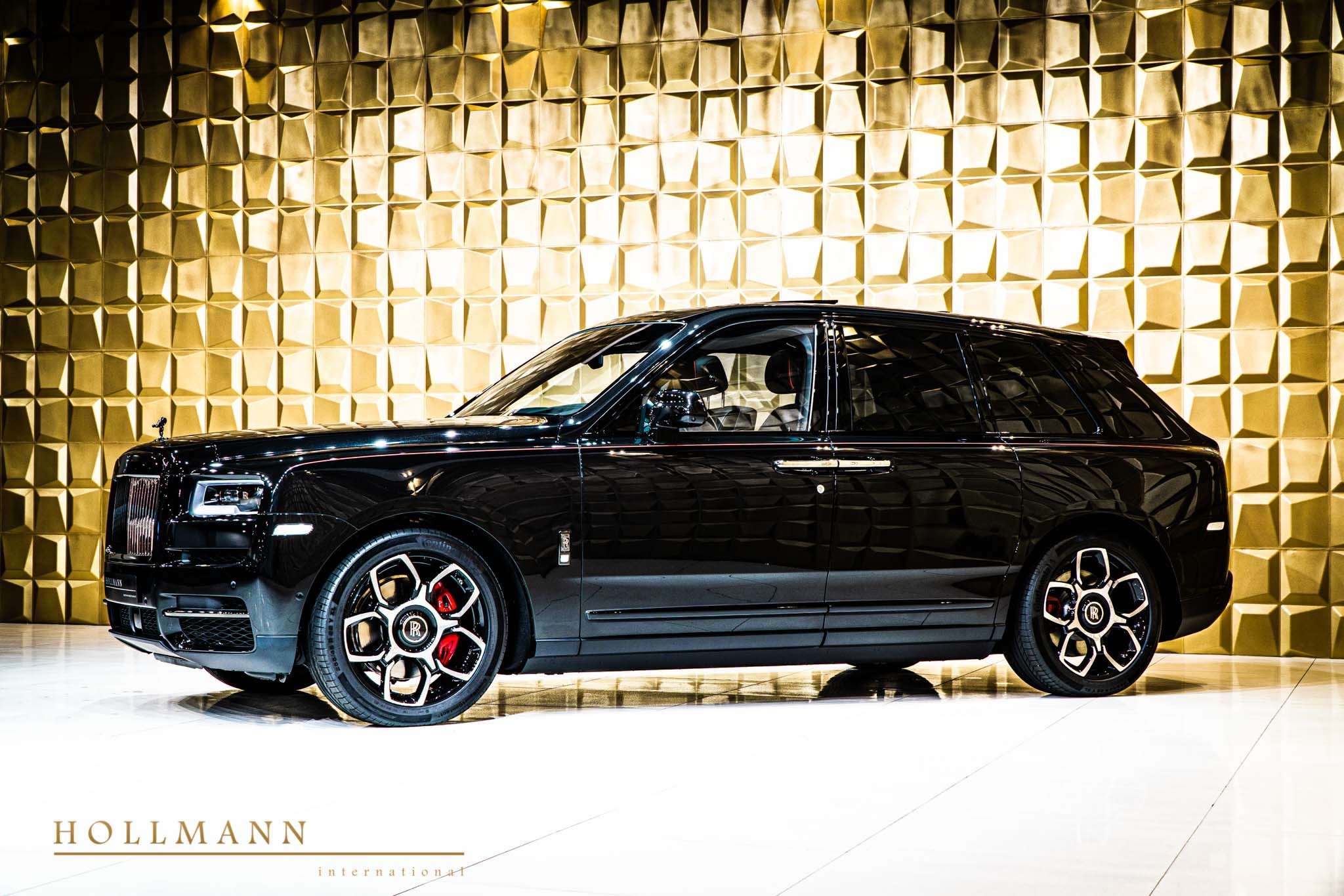 2020 Rolls-Royce Cullinan Black Badge, 10/20