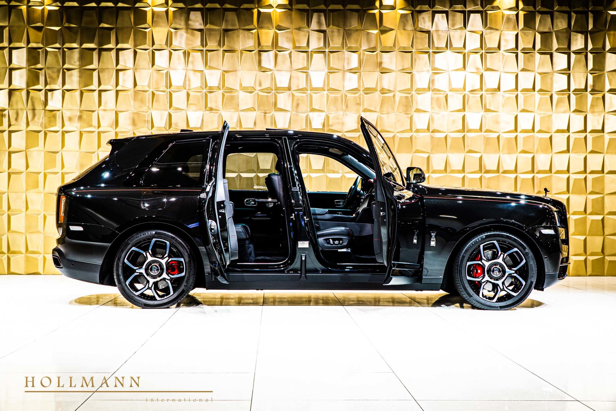 2020 Rolls-Royce Cullinan Black Badge, 20/20