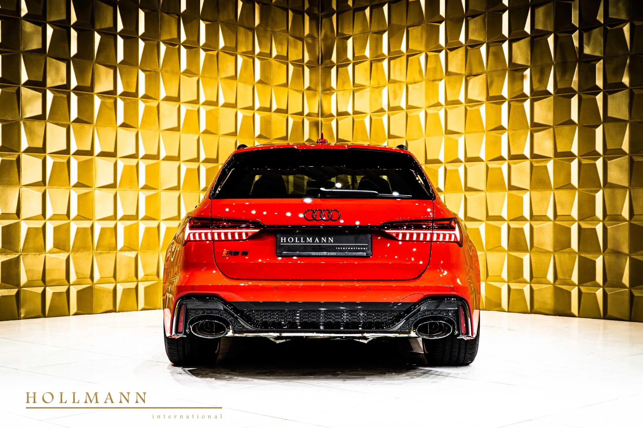 2020 Audi RS6 Avant for sale, exterior, Tangorot Metallic