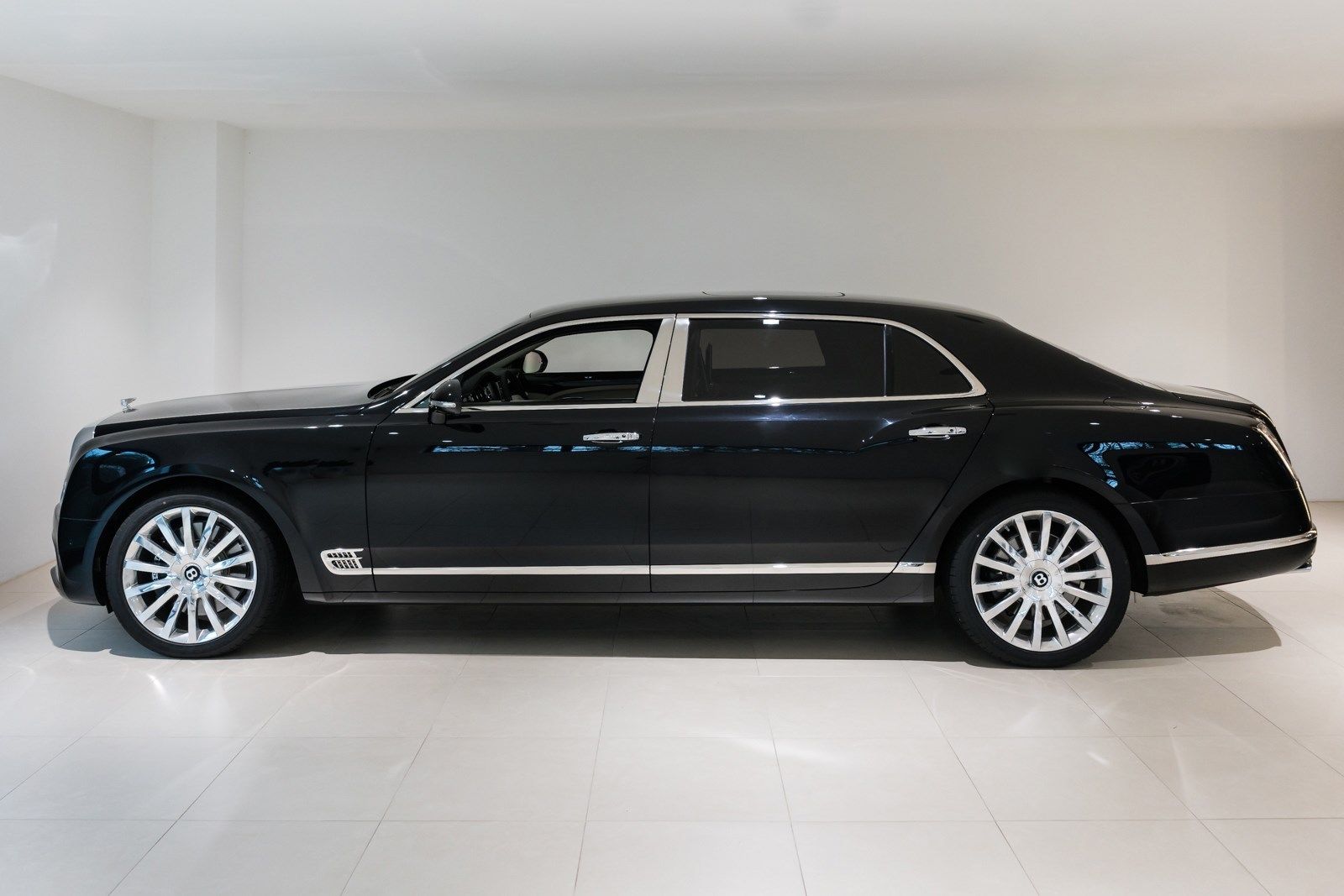 2018 Bentley Mulsanne Extended Wheelbase, 2/15