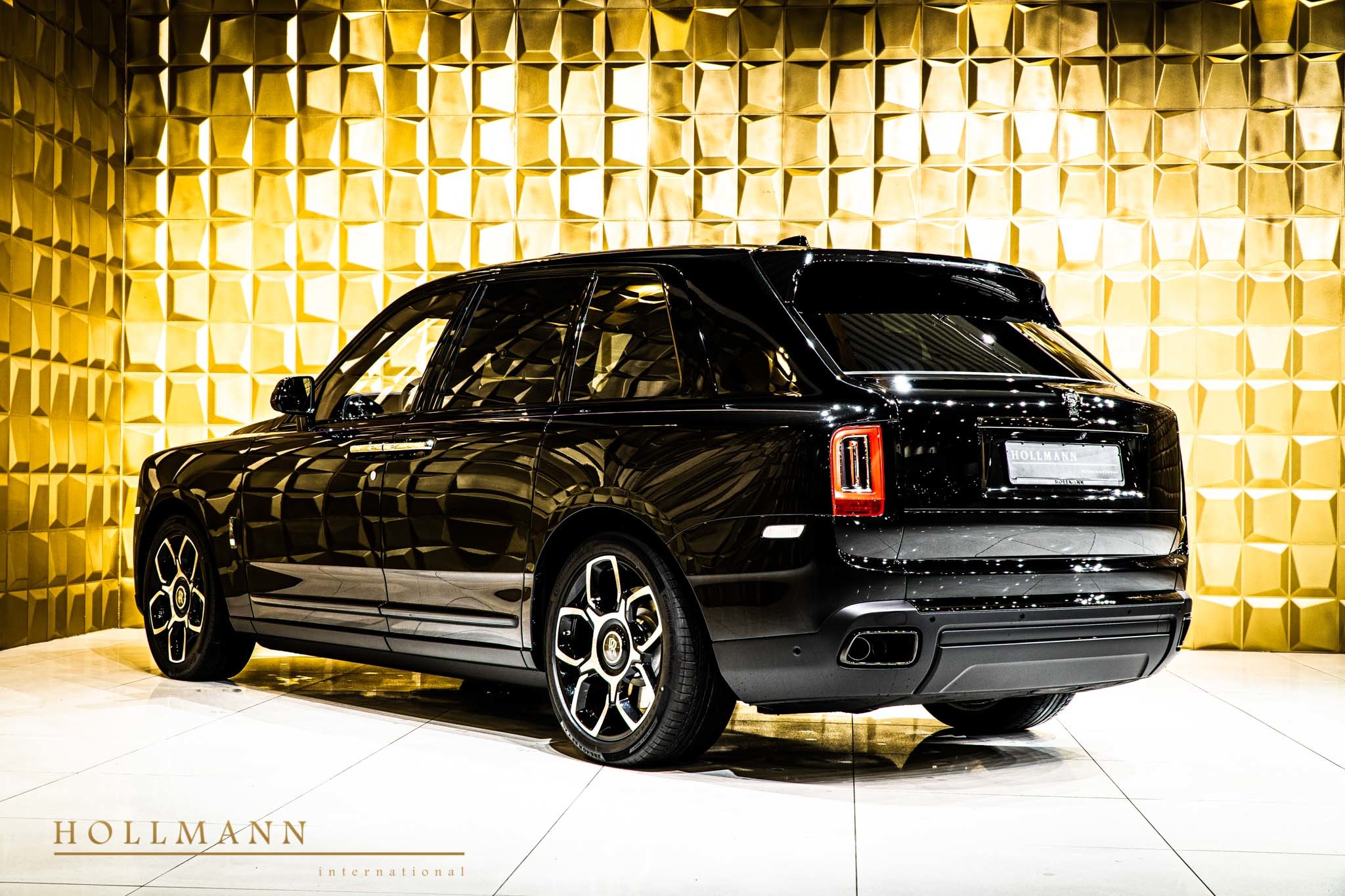 2020 Rolls-Royce Cullinan Black Badge, 27/39