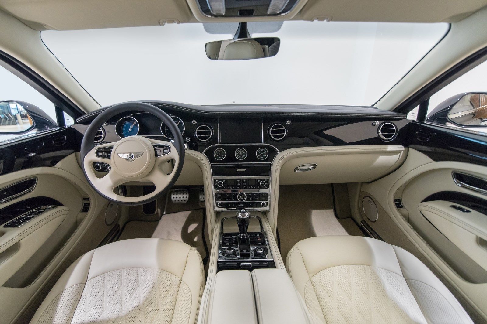 2018 Bentley Mulsanne Extended Wheelbase, 6/15