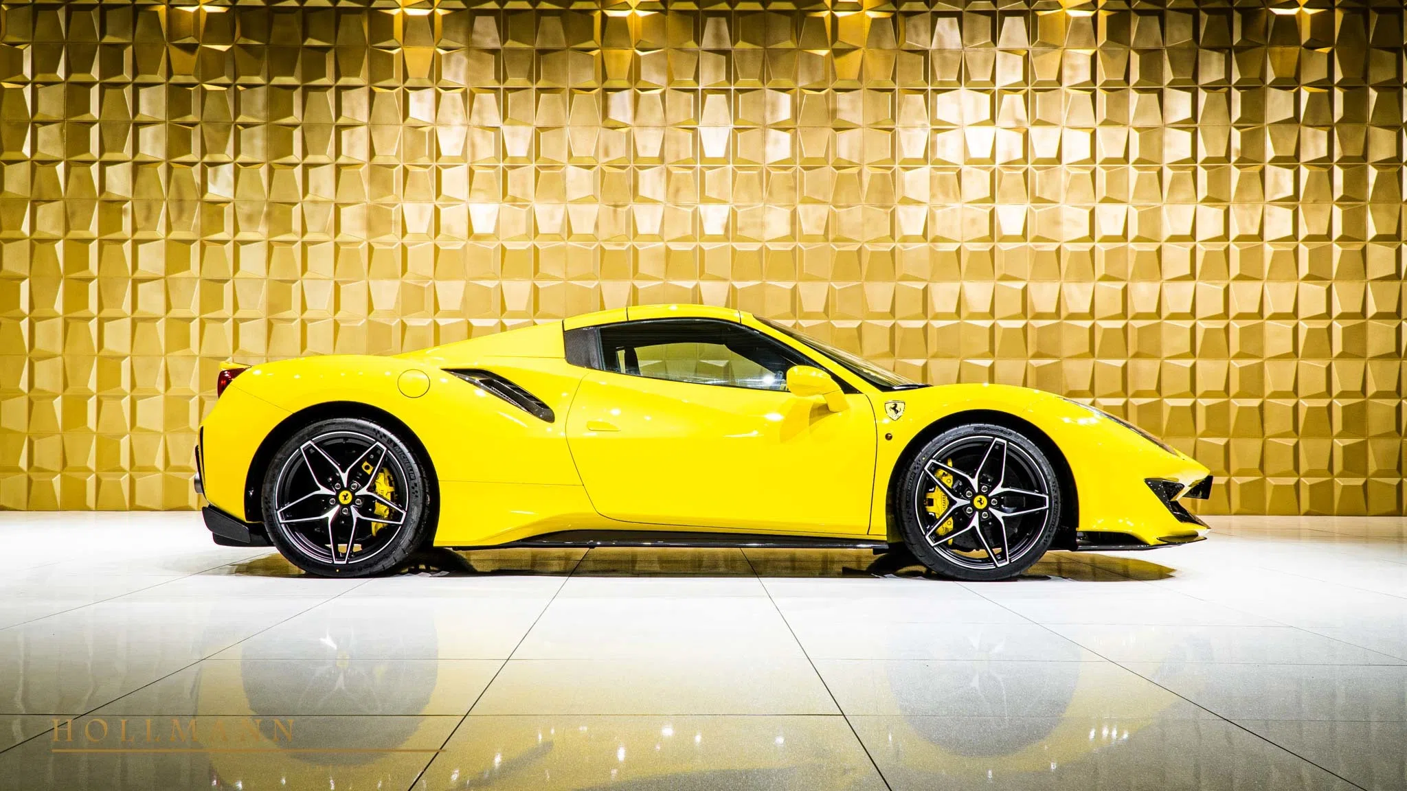 2020 Ferrari 488 Pista Spider for sale, exterior, Giallo Triplo Strato