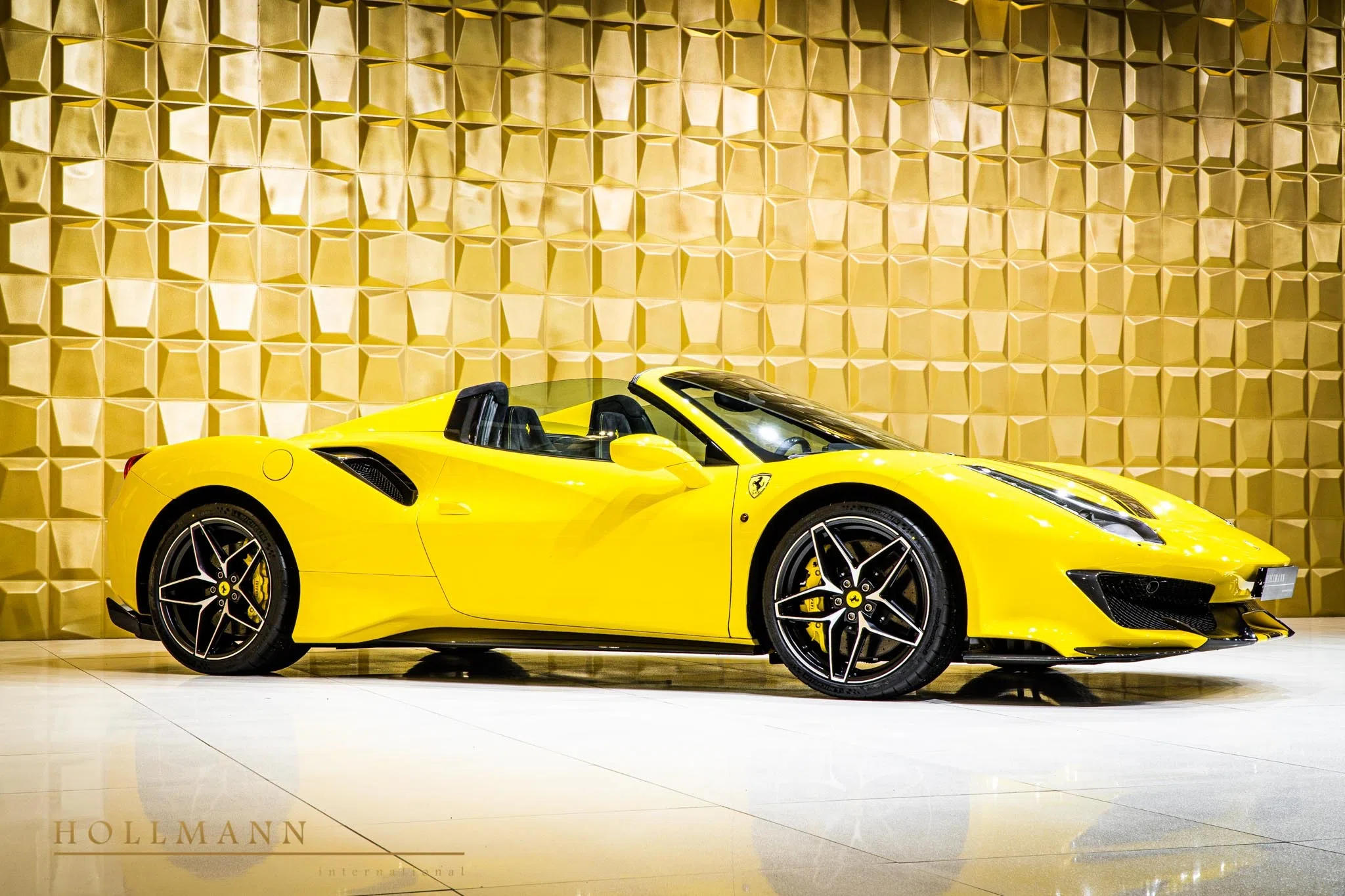 2020 Ferrari 488 Pista Spider for sale, exterior, Giallo Triplo Strato