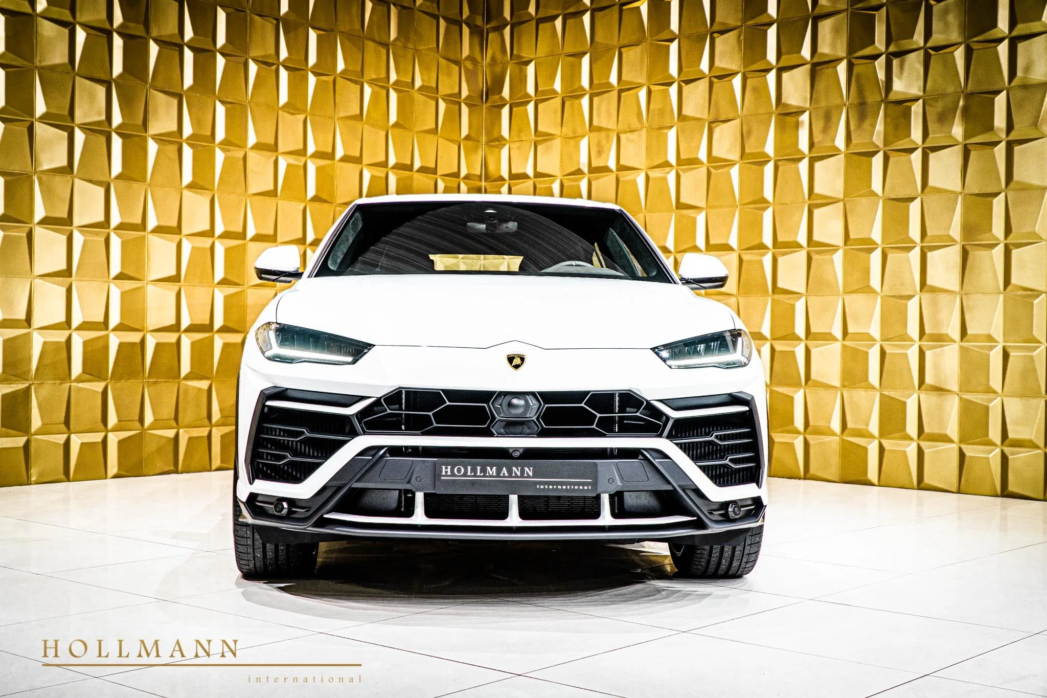 2020 Lamborghini Urus for sale, exterior, Bianco Monocerus