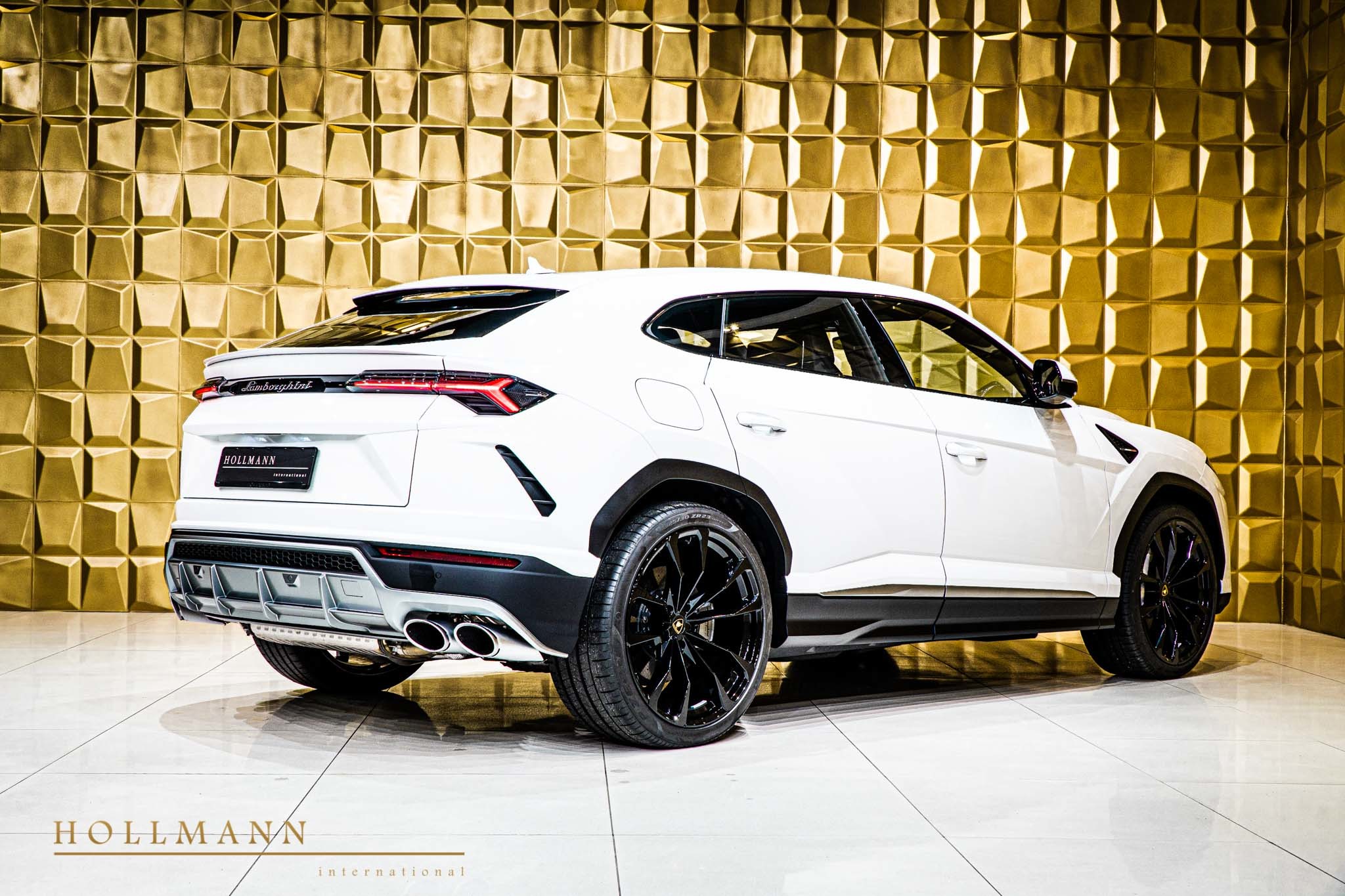 2020 Lamborghini Urus, 10/17
