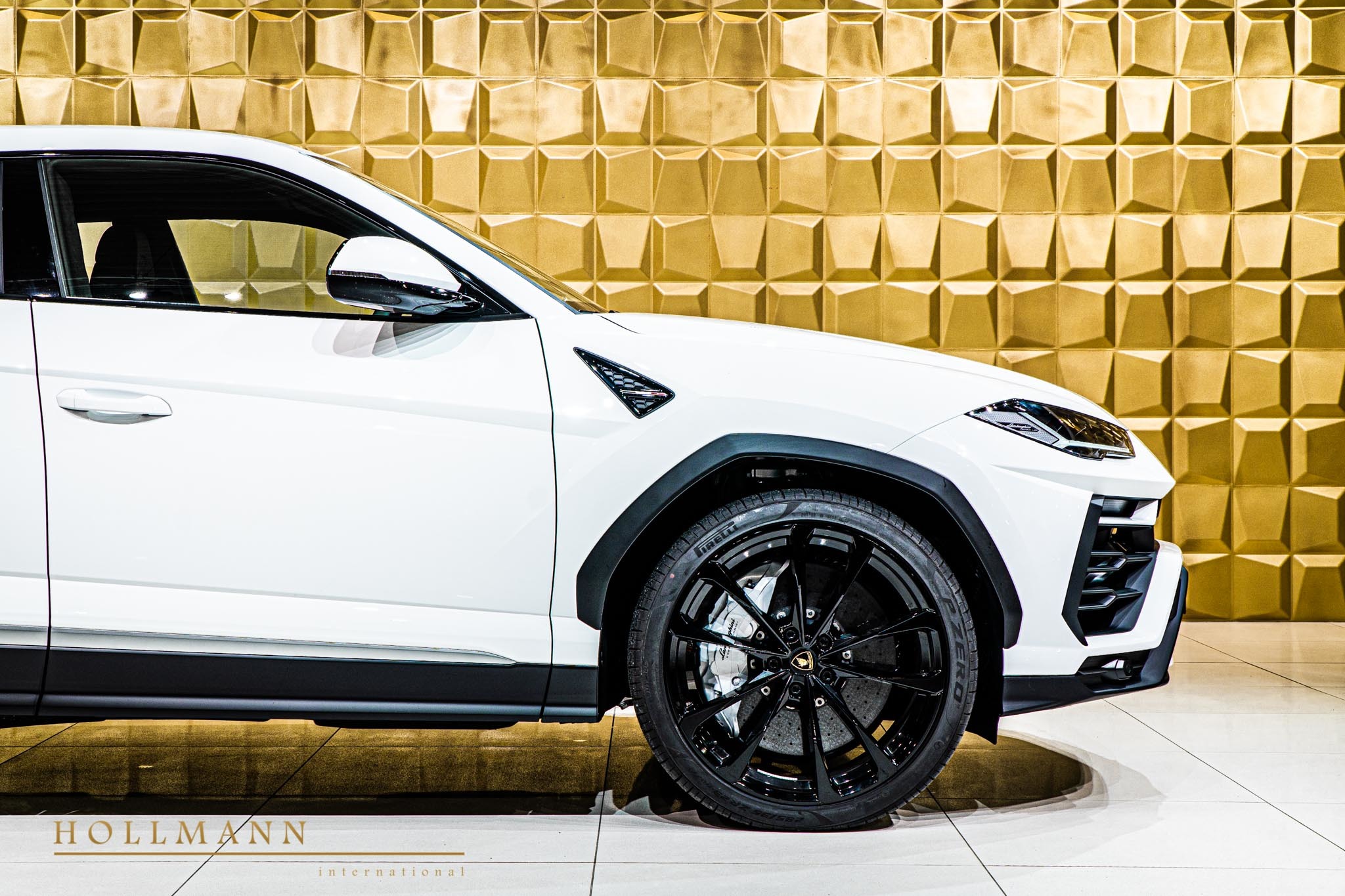 2020 Lamborghini Urus, 16/17