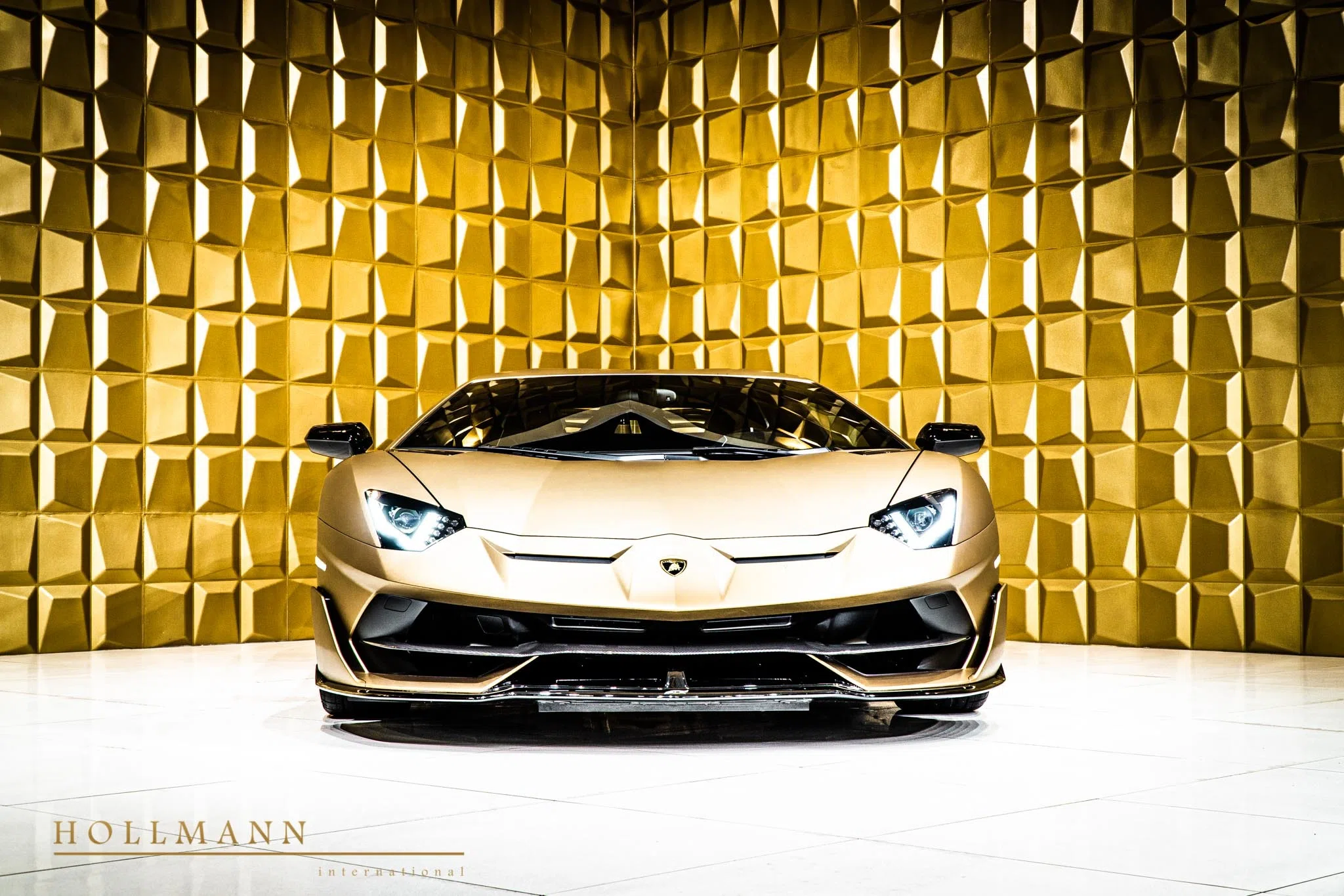 2020 Lamborghini Aventador SVJ for sale, exterior, Oro Elois (Gold)