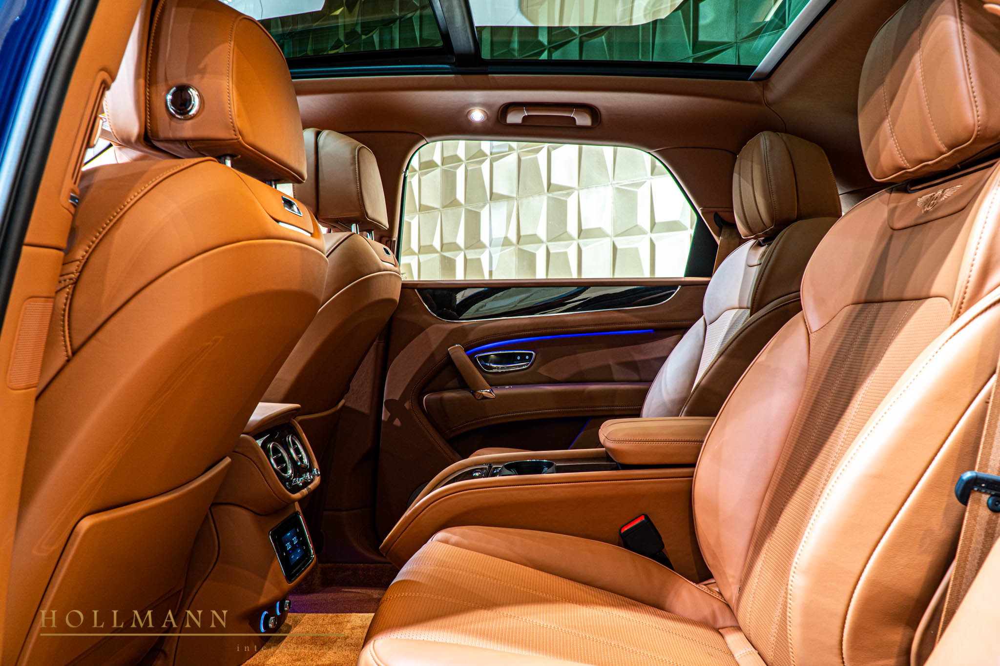 2020 Bentley Bentayga Hybrid, 3/20