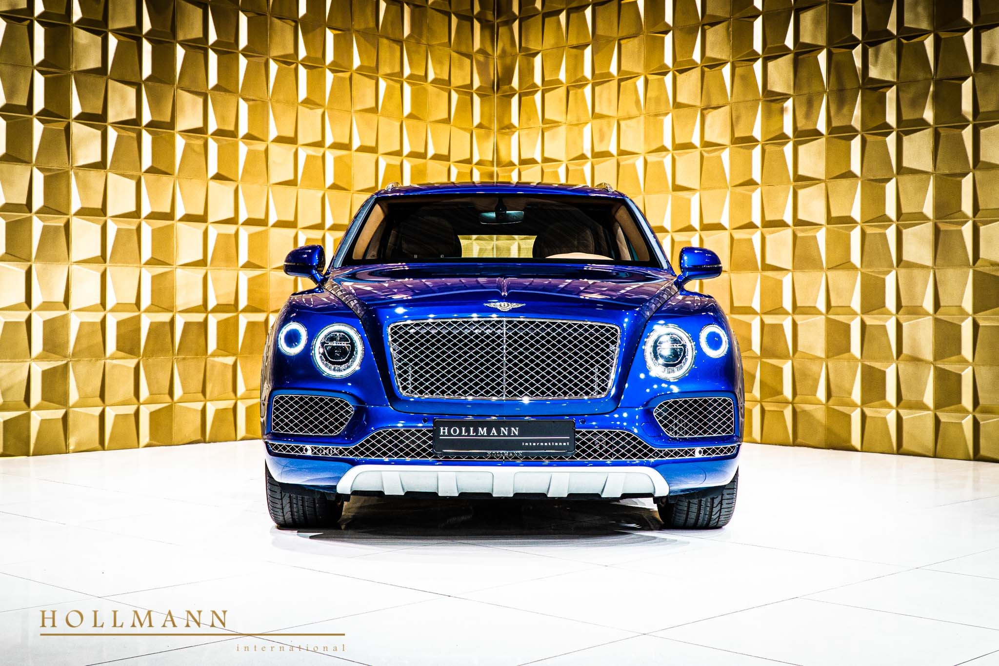 2020 Bentley Bentayga Hybrid, 20/20