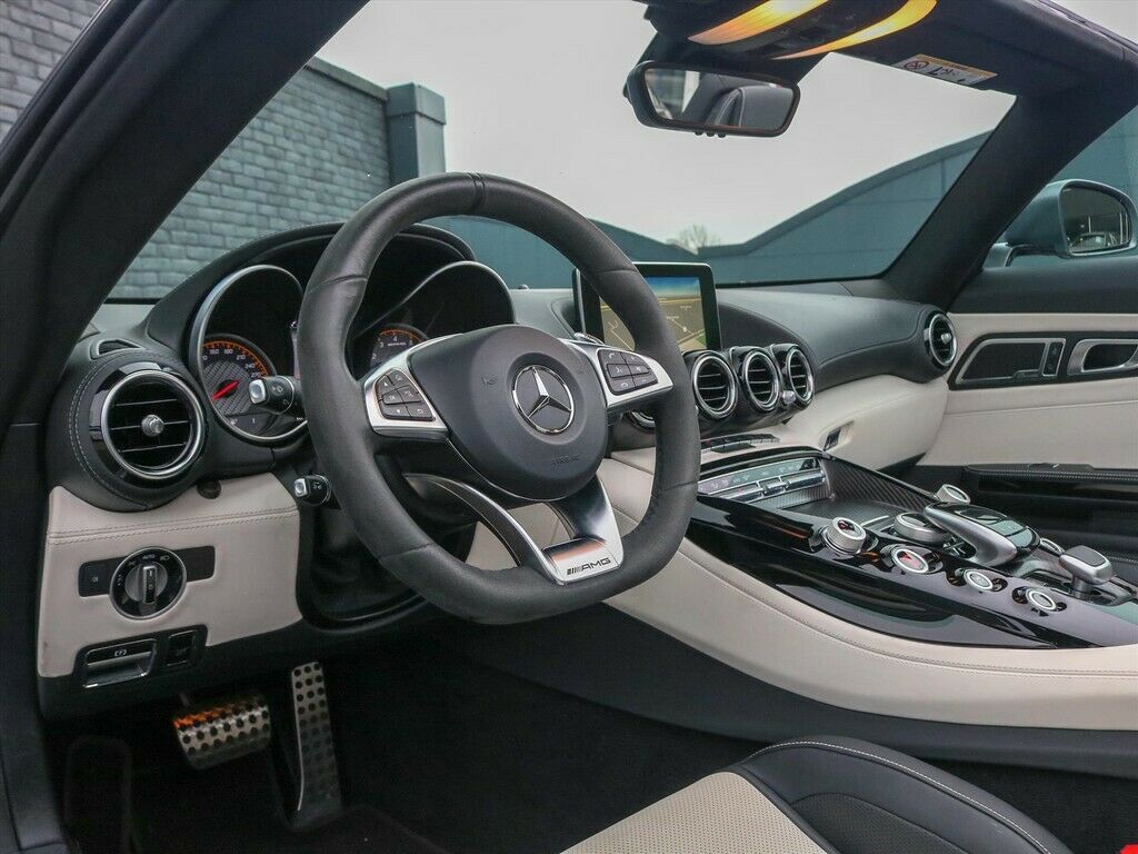 2017 Mercedes-Benz AMG GT Roadster AMG GT C Roadster, 3/16