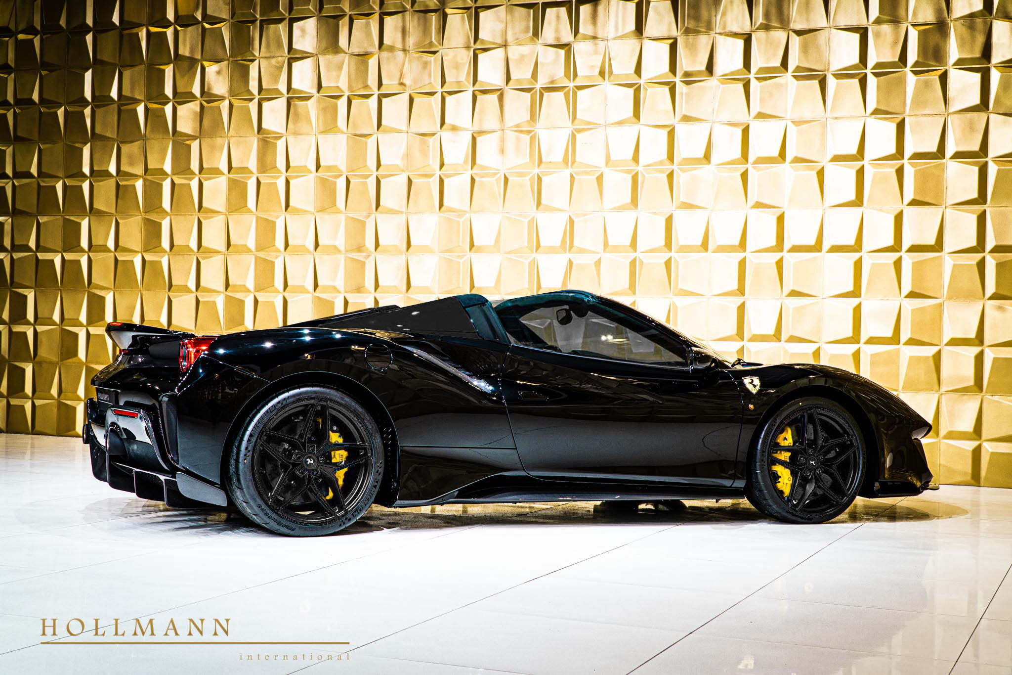 2020 Ferrari 488 Pista Spider, 6/16
