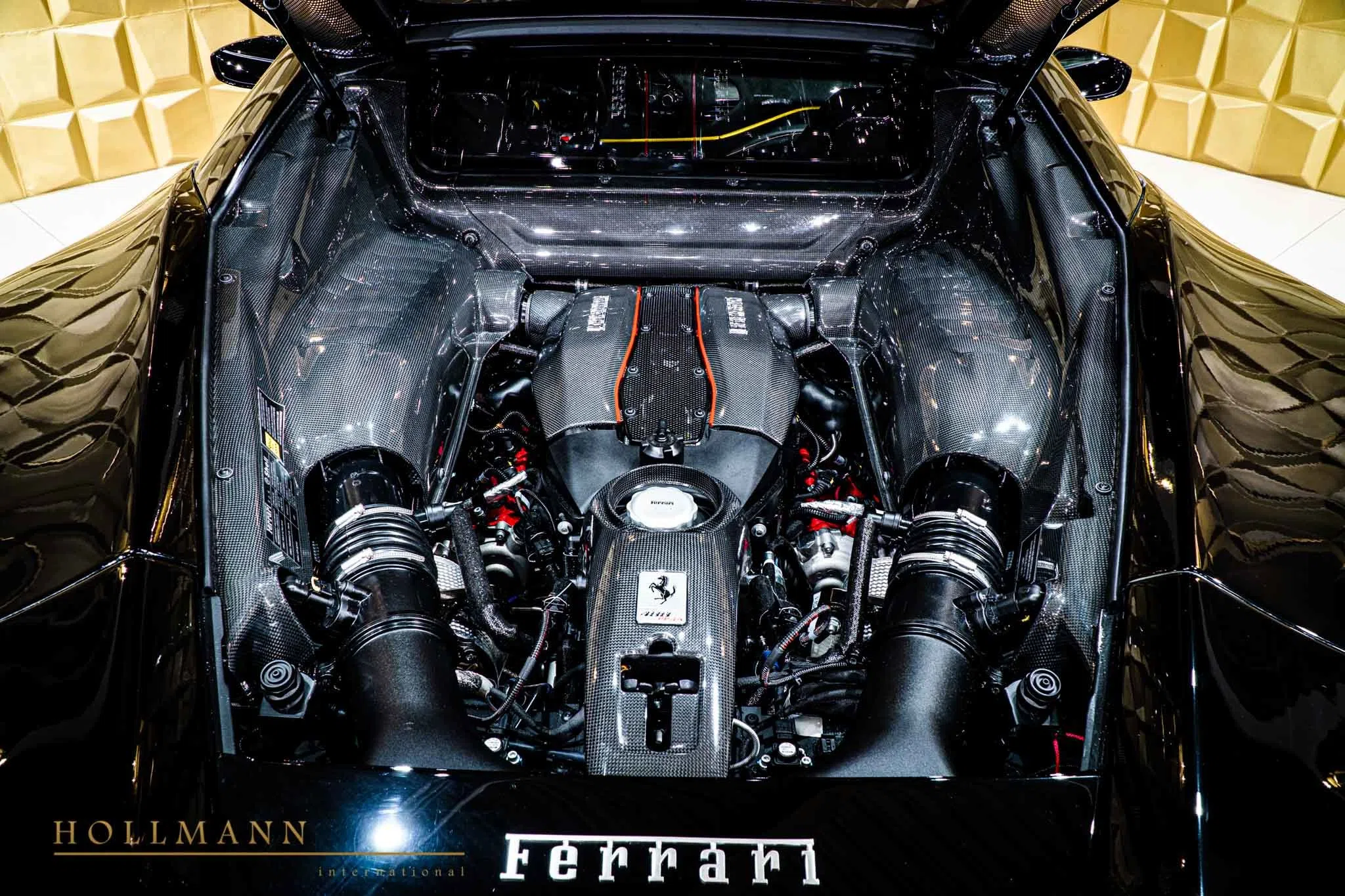 2020 Ferrari 488 Pista Spider engine