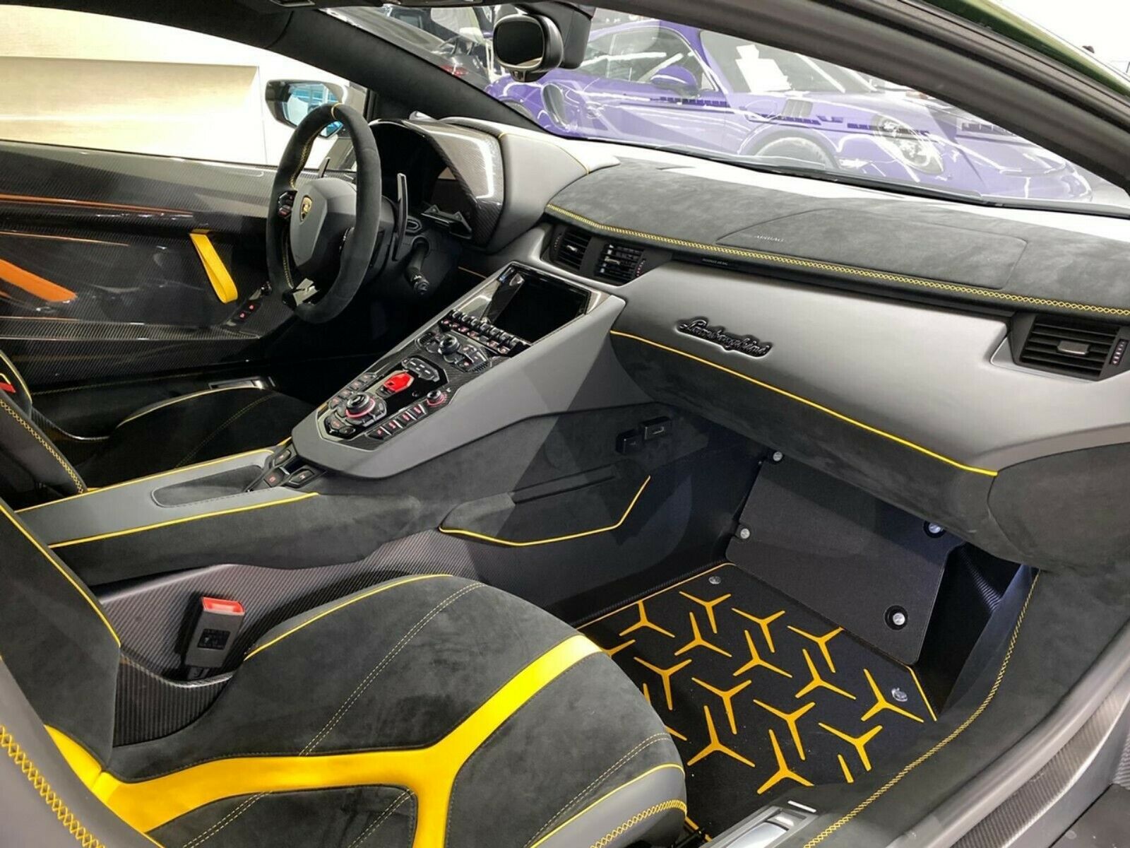 2020 Lamborghini Aventador Coupe SVJ SPECIAL GREEN, 13/20