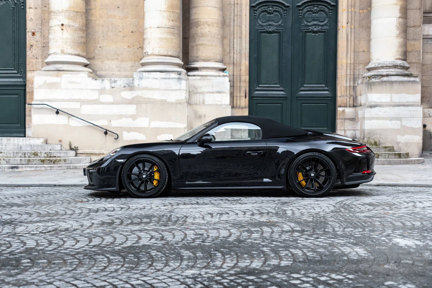 2019 Porsche 991 II Speedster, side profile, Black