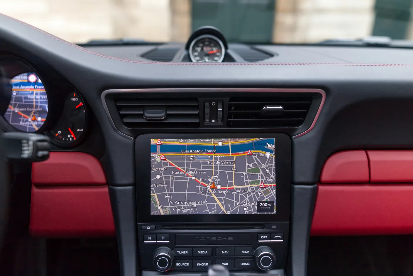 2017 Porsche 991 II Targa 4 GTS interior, dashboard, cuir bi-ton noir/rouge