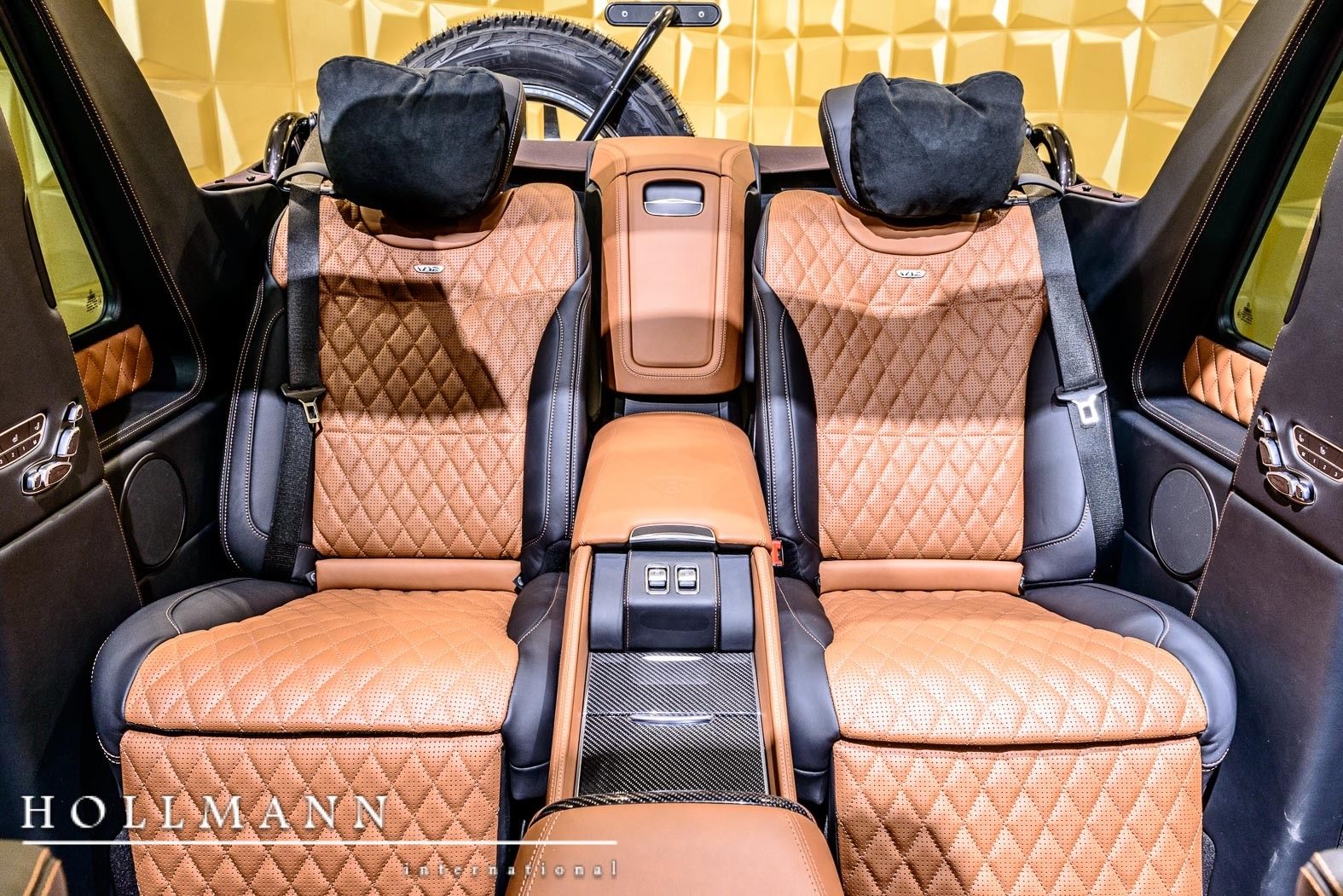 2018 Mercedes-Maybach G650 LANDAULET 1 of 99, 8/19