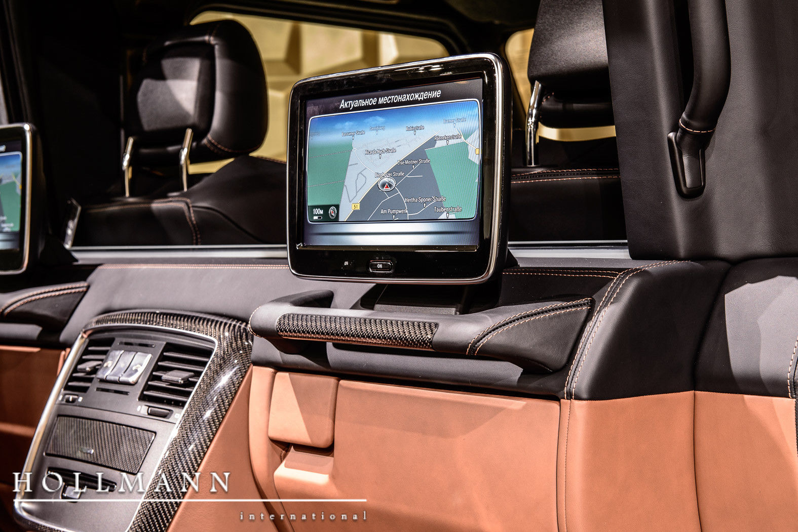 2018 Mercedes-Maybach G650 LANDAULET 1 of 99, 15/19