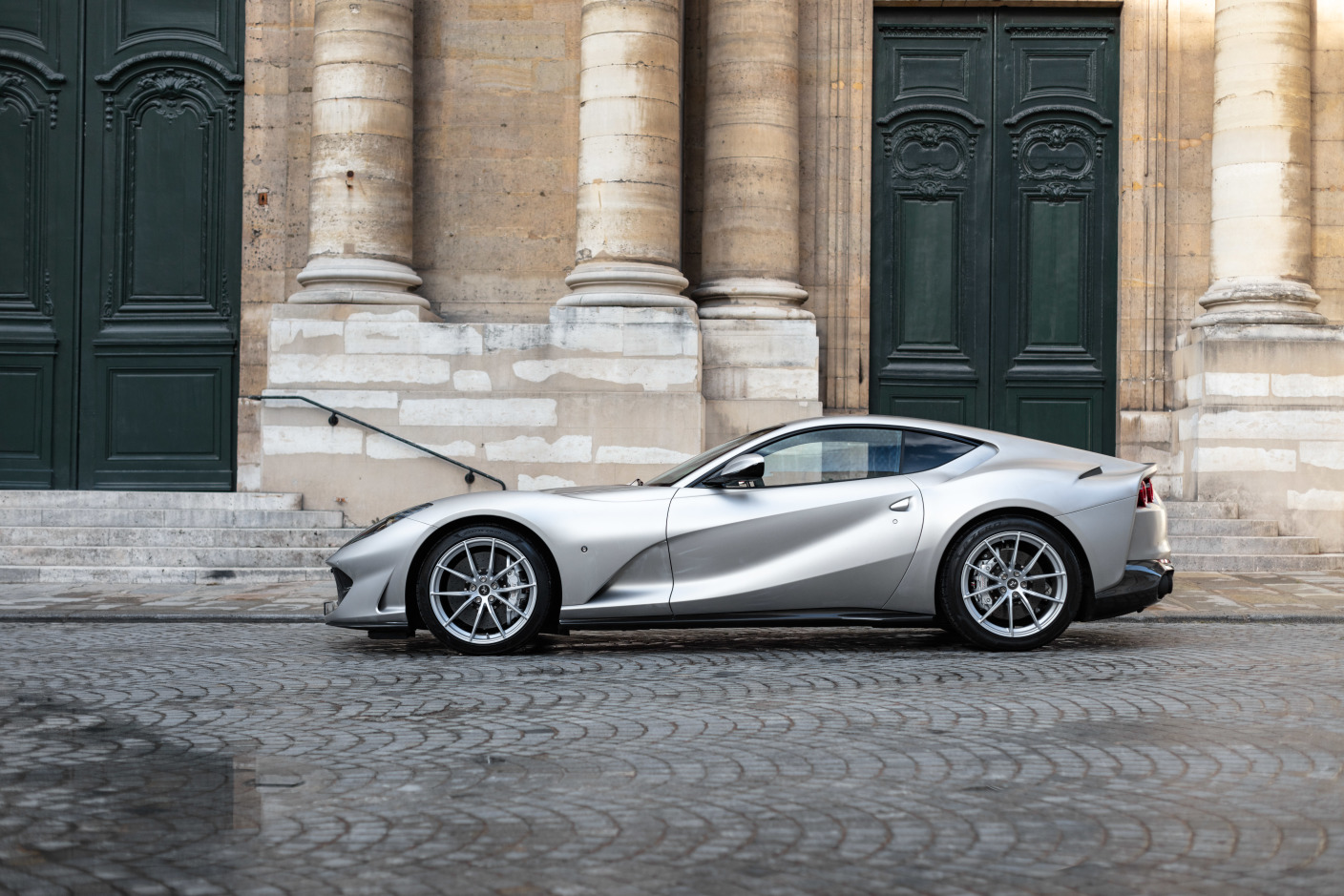2018 Ferrari 812 Superfast, 2/20