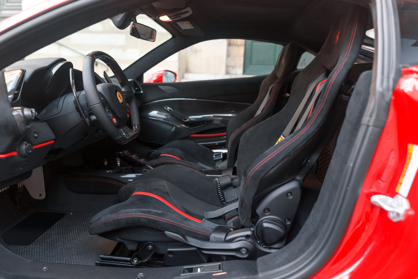 2018 Ferrari 488 Pista, 2/20