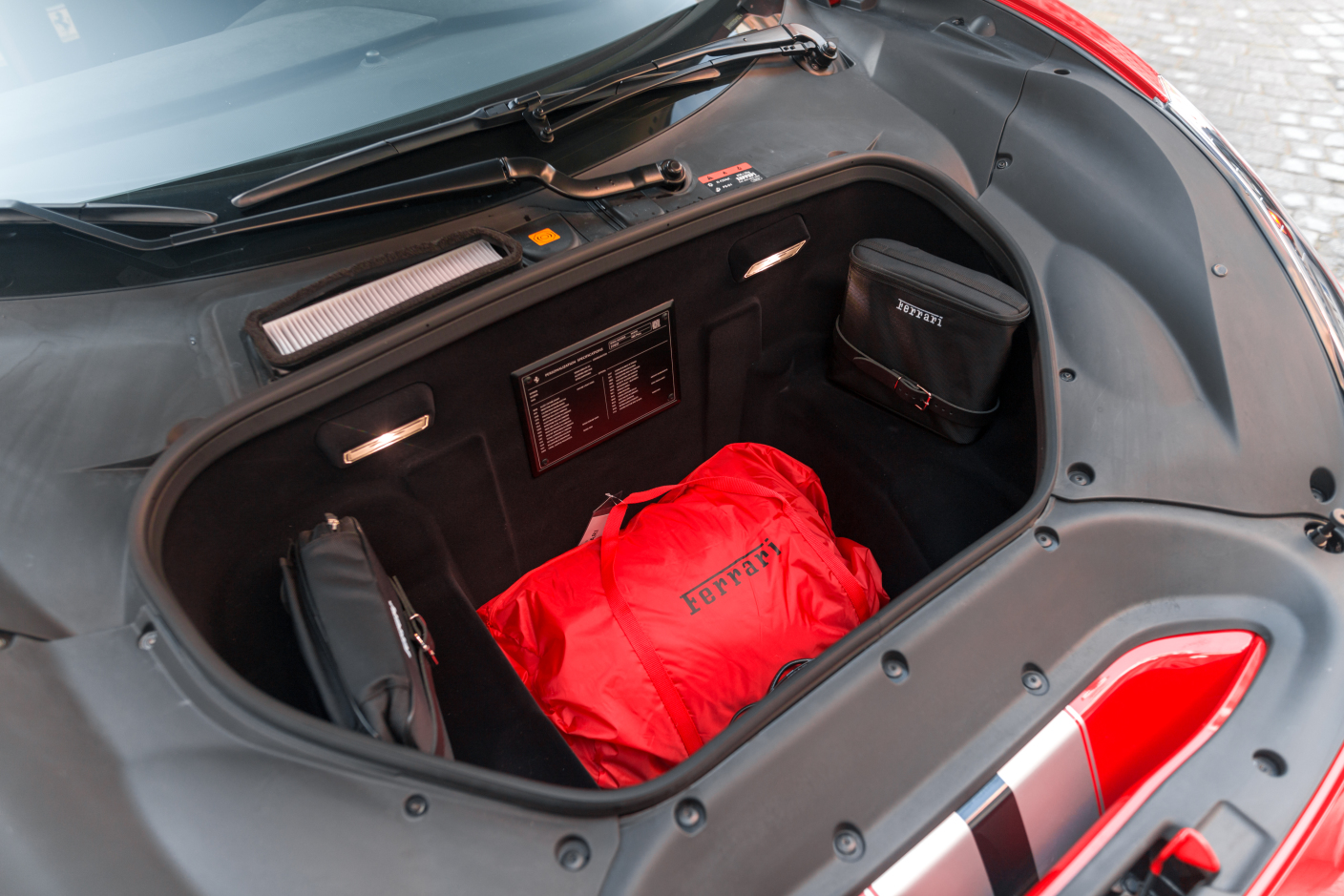 2018 Ferrari 488 Pista, 19/20