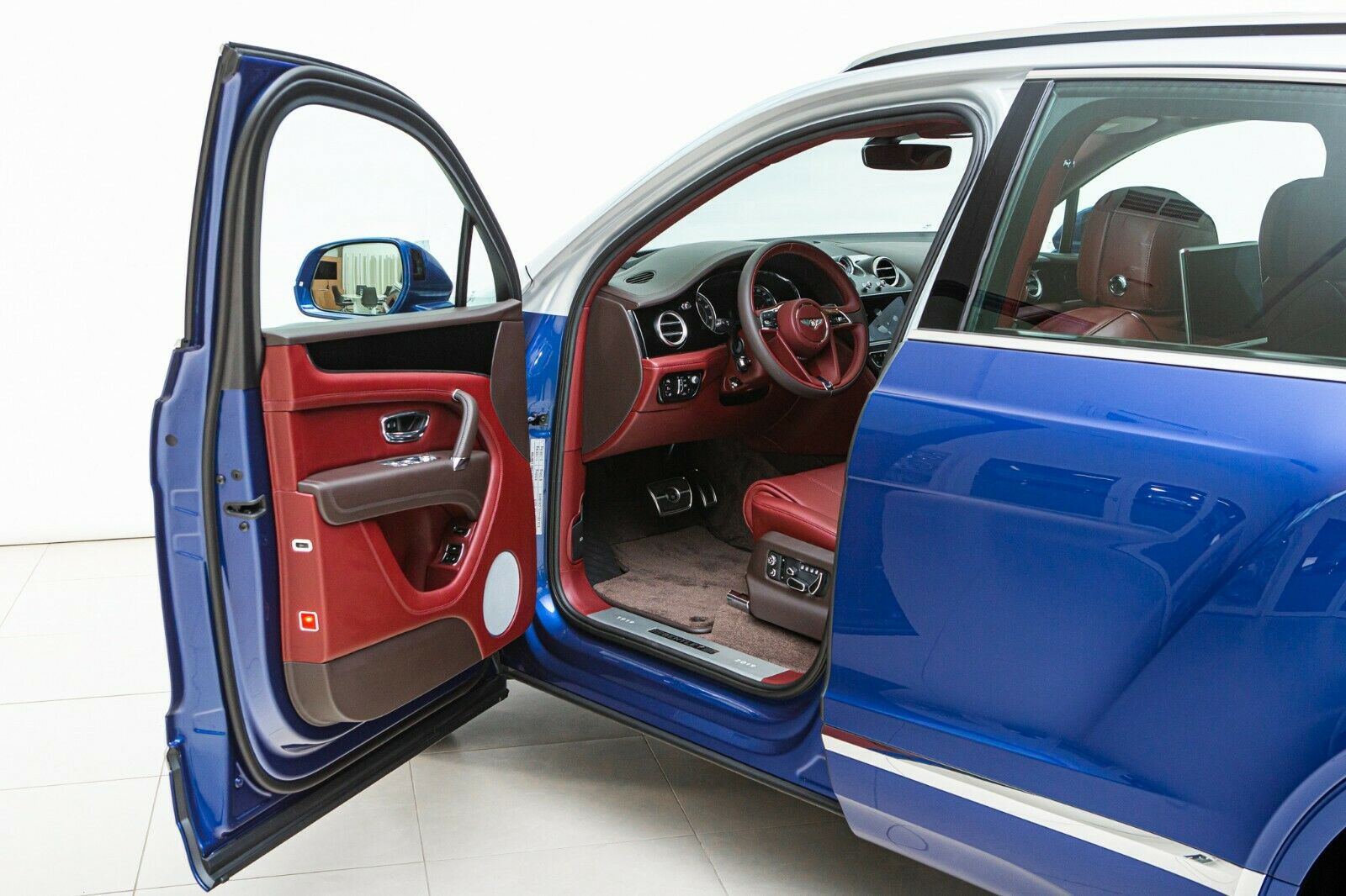 2020 Bentley Bentayga 4.0 V8, 2/20
