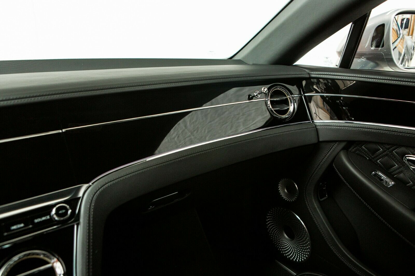 2020 Bentley Continental GT 4.0 V8, 17/20