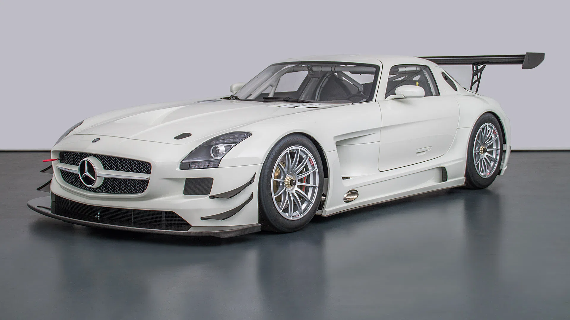2013 Mercedes-Benz SLS AMG GT3