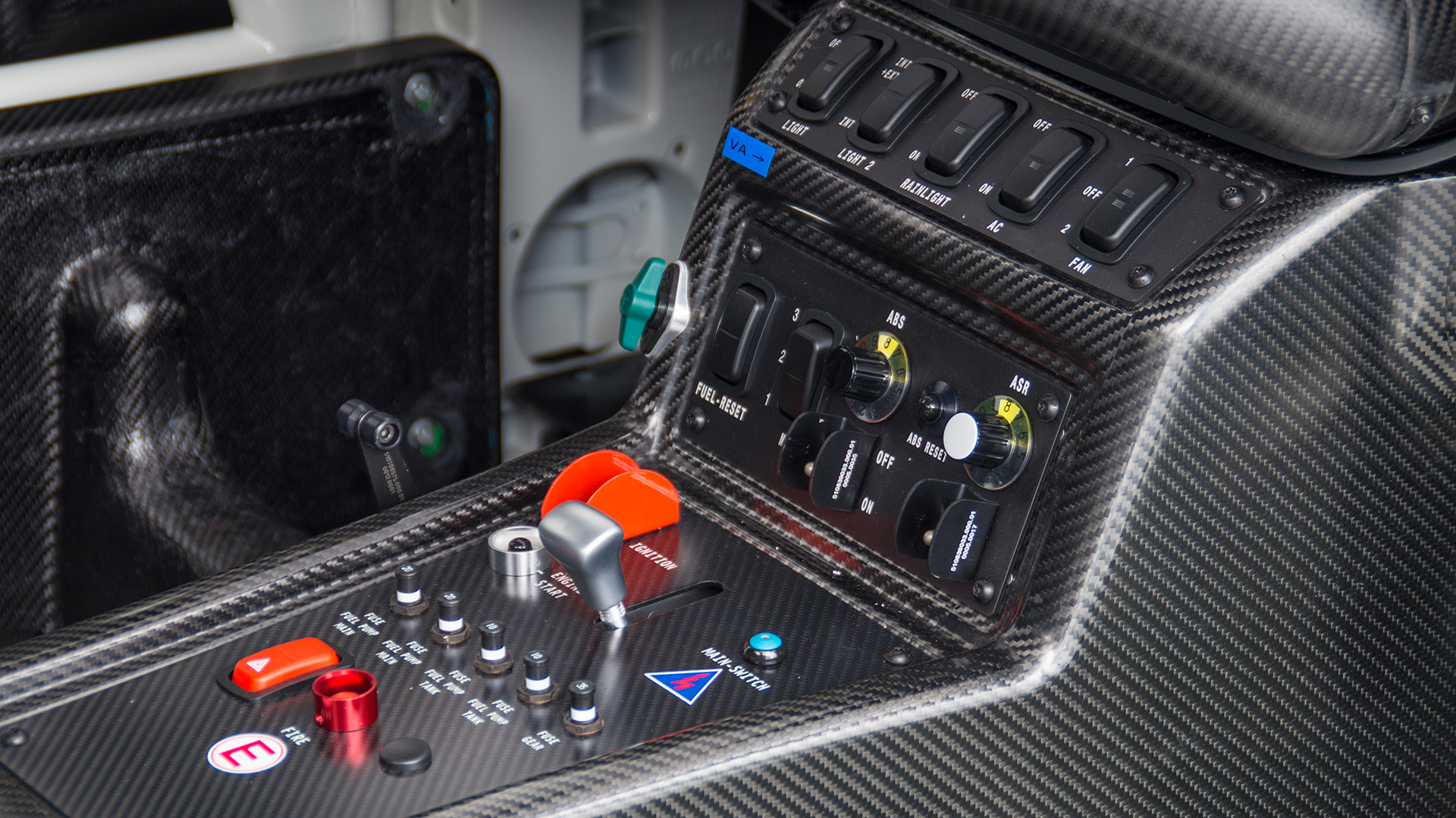 2013 Mercedes-Benz SLS AMG GT3, 18/20
